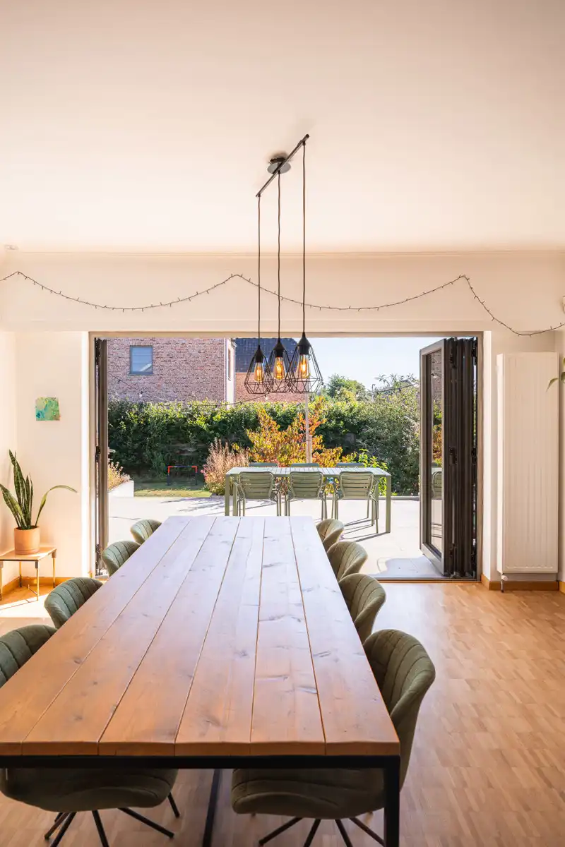 Ruime gezinswoning met 4 slaapkamers op perceel van 528 m² foto 13