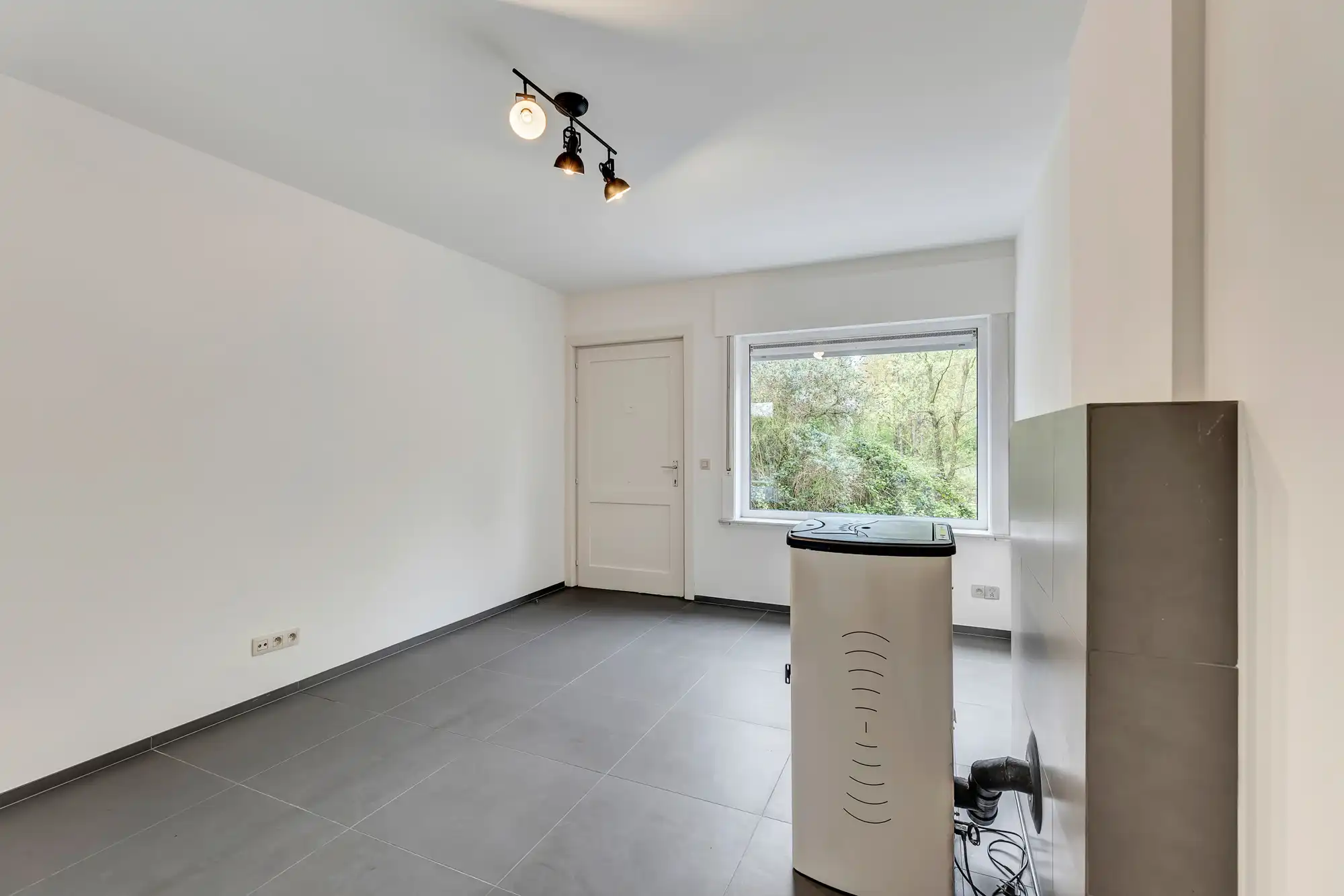 Charmante woning met garage en tuin in Zandbergen foto 3