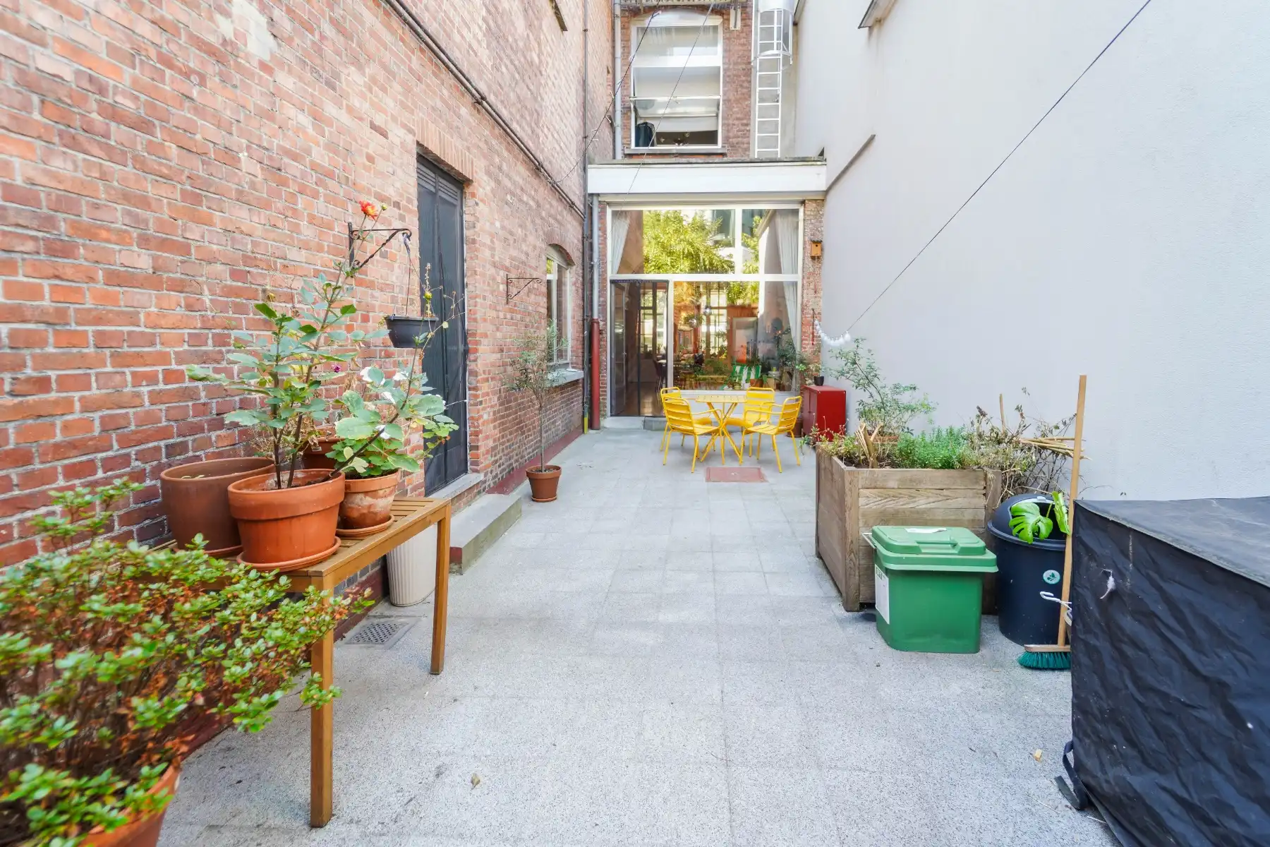 Charmant gelijkvloers appartement met binnentuin nabij Gent-Sint-Pieters foto 12