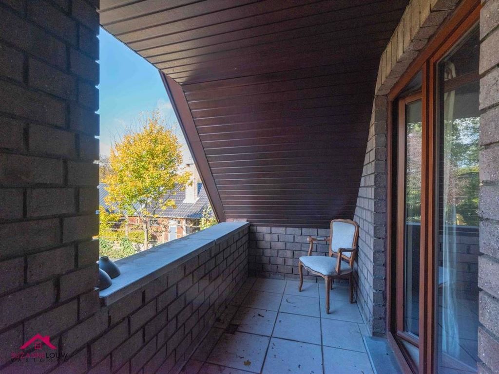 Vrijstaande woning op ruim perceel foto 35