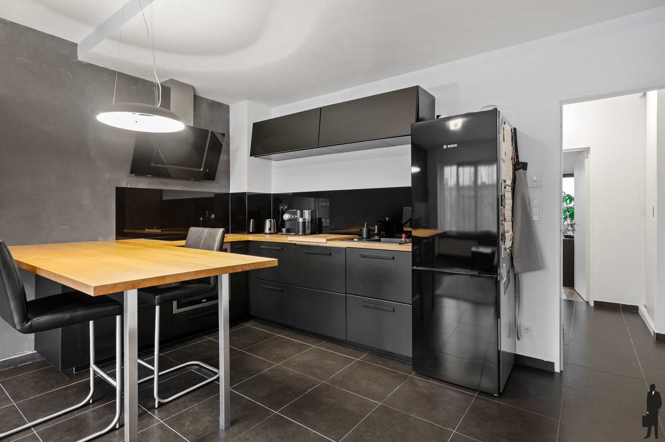 Instapklaar appartement met terrasje in Borsbeek foto 3