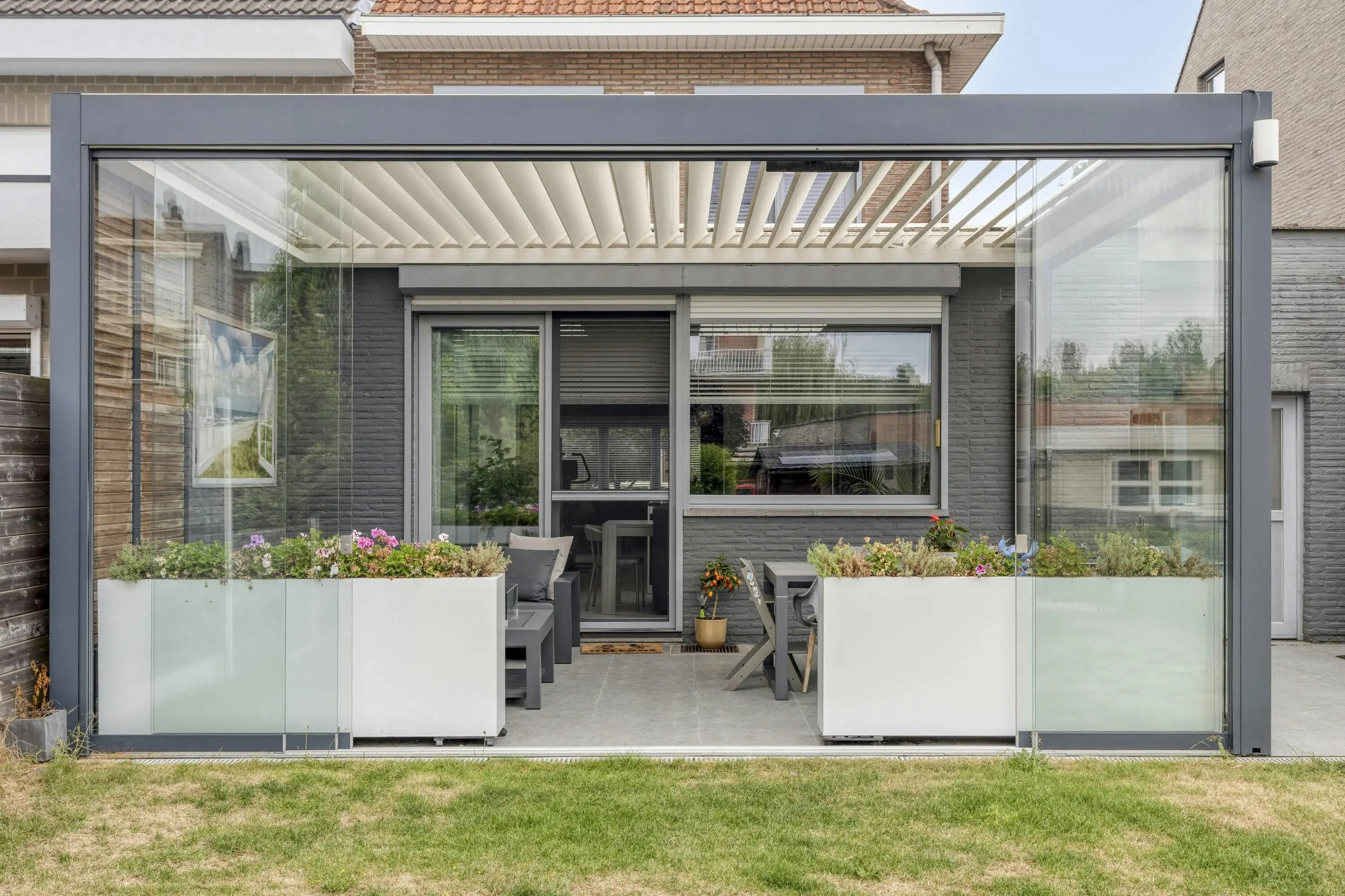 Lichtrijk halfopen huis met tuin en 5 slaapkamers te Schoten foto 32