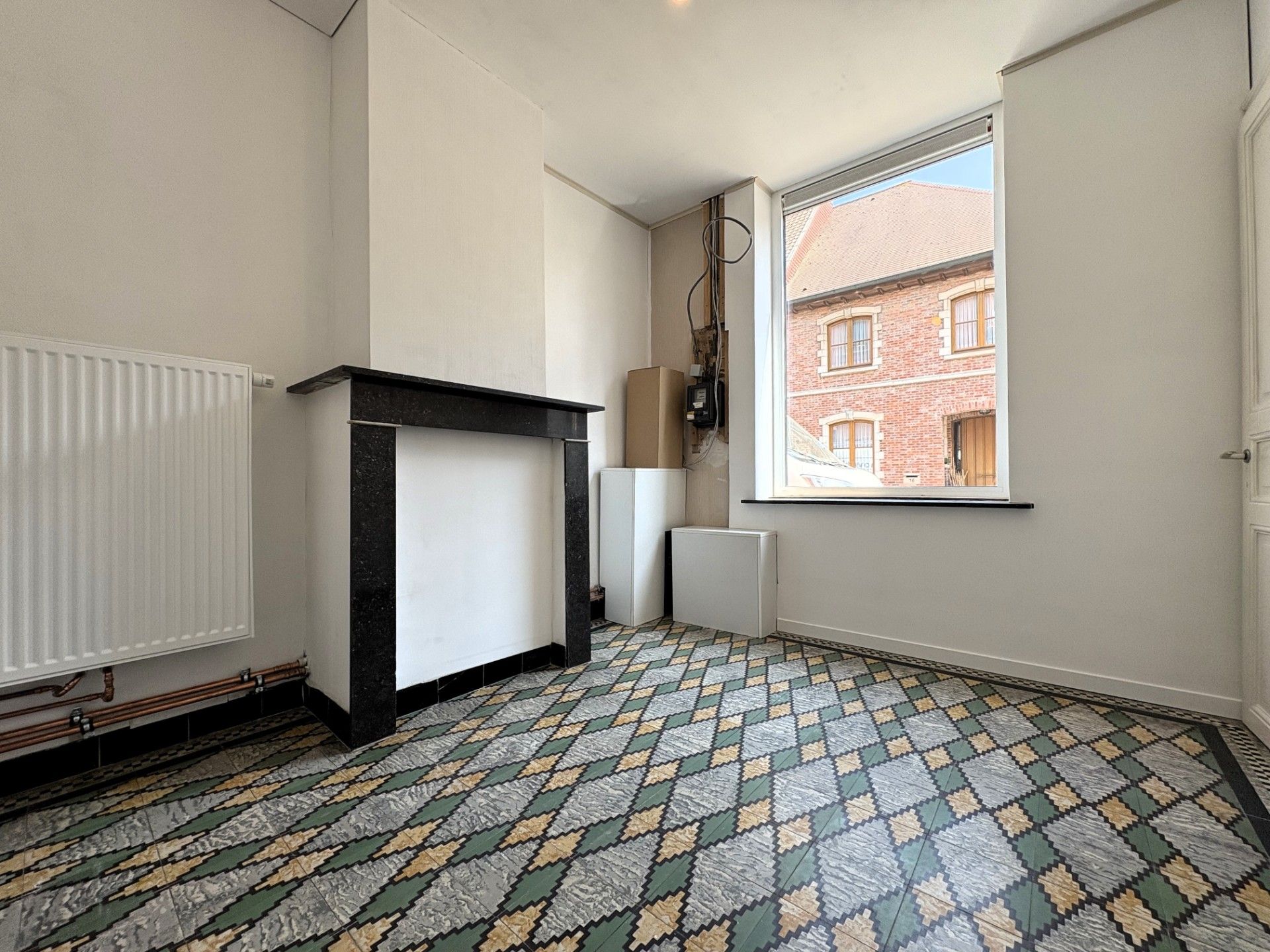 Leuk gerenoveerde woning met 3 slaapkamers foto 3