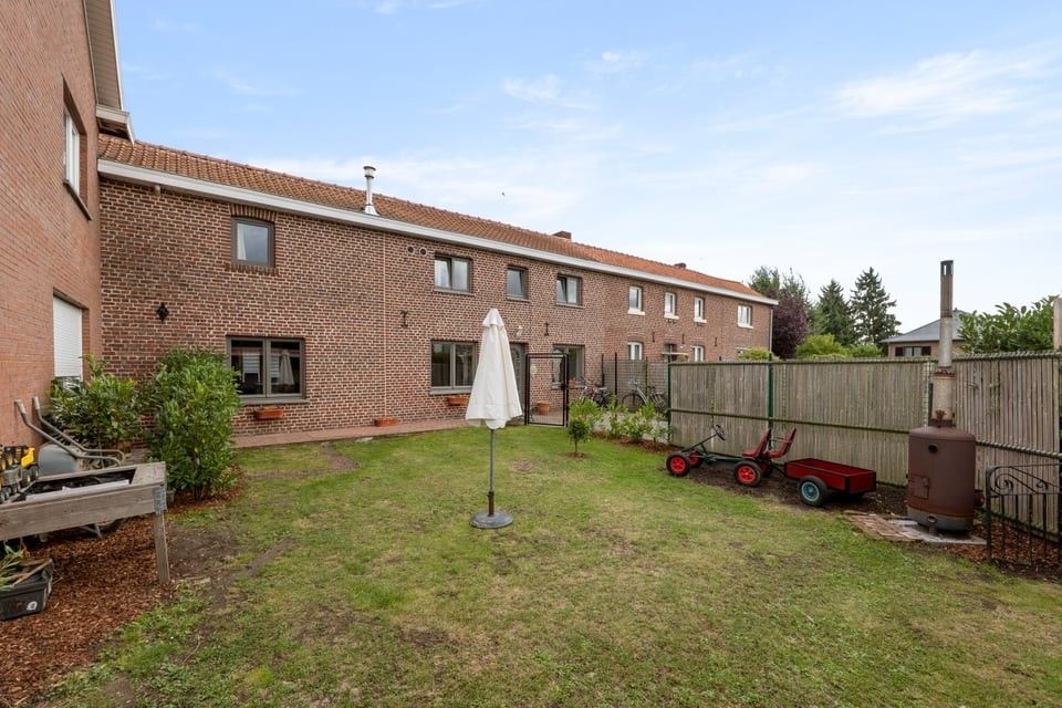 INSTAPKLARE WONING MET 4 SLAAPKAMERS EN 2 BADKAMERS OP EEN GOEDE LOCATIE foto 21