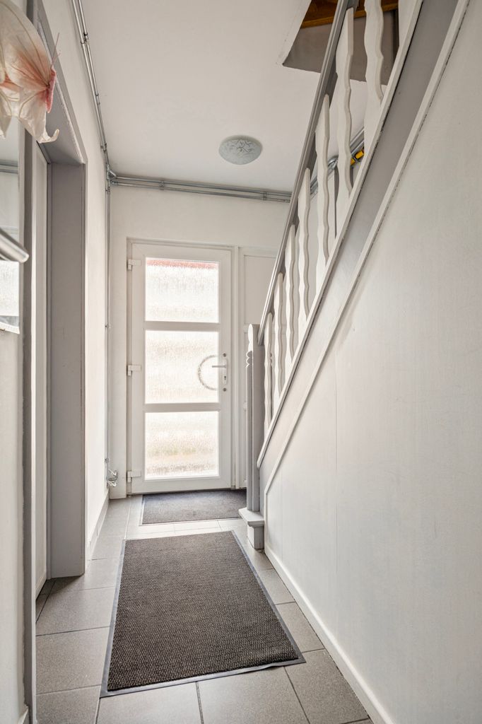 Gerenoveerde 3-gevelwoning, 4 slaapkamers te Asse foto 2