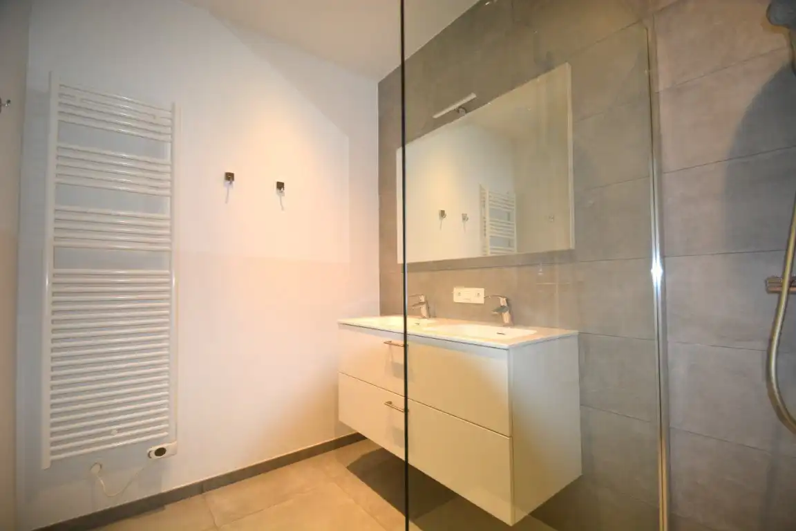 Gelijkvloers app te Baal met Lift. foto 8