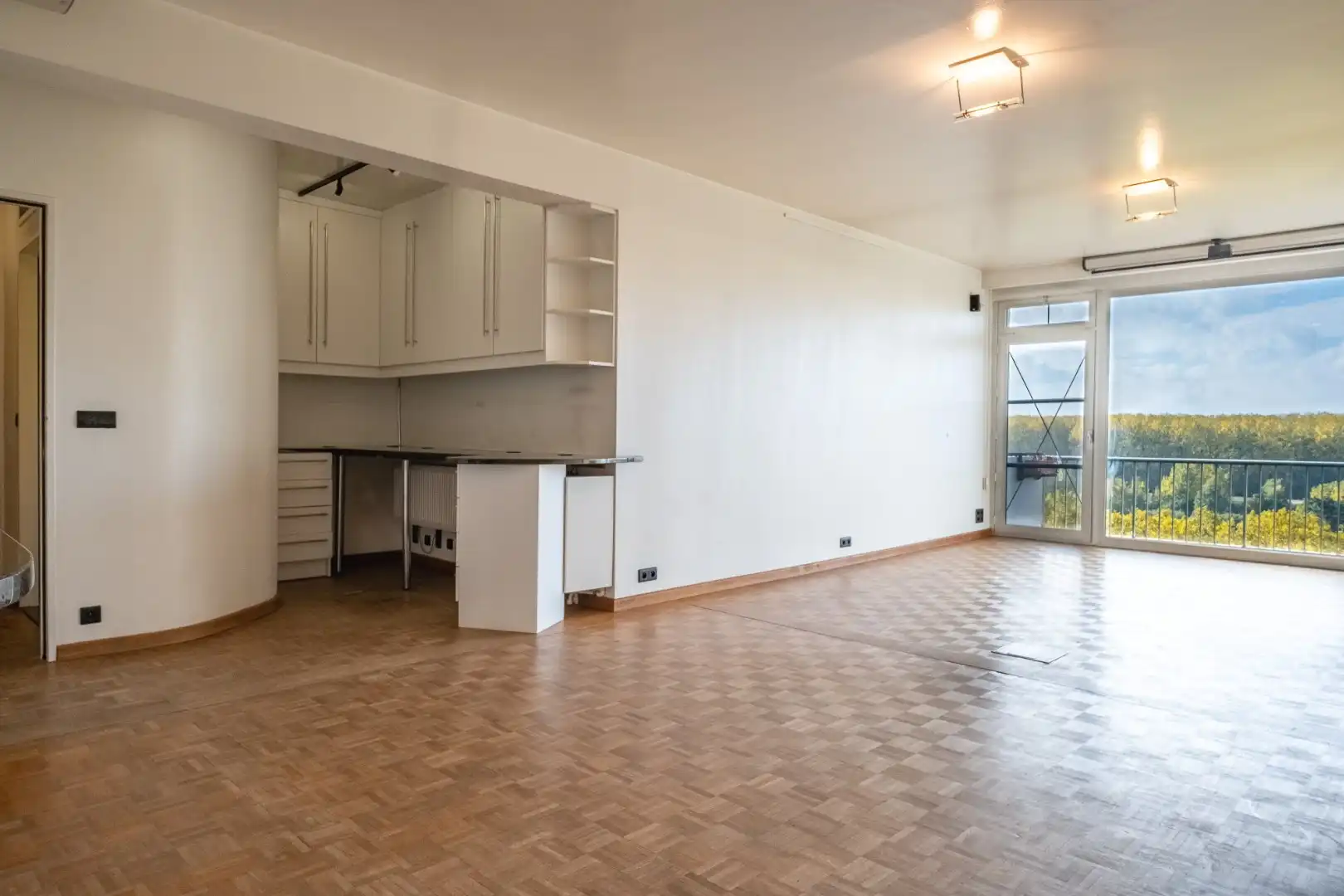 Appartement met twee slaapkamers op 10de verdieping foto 2