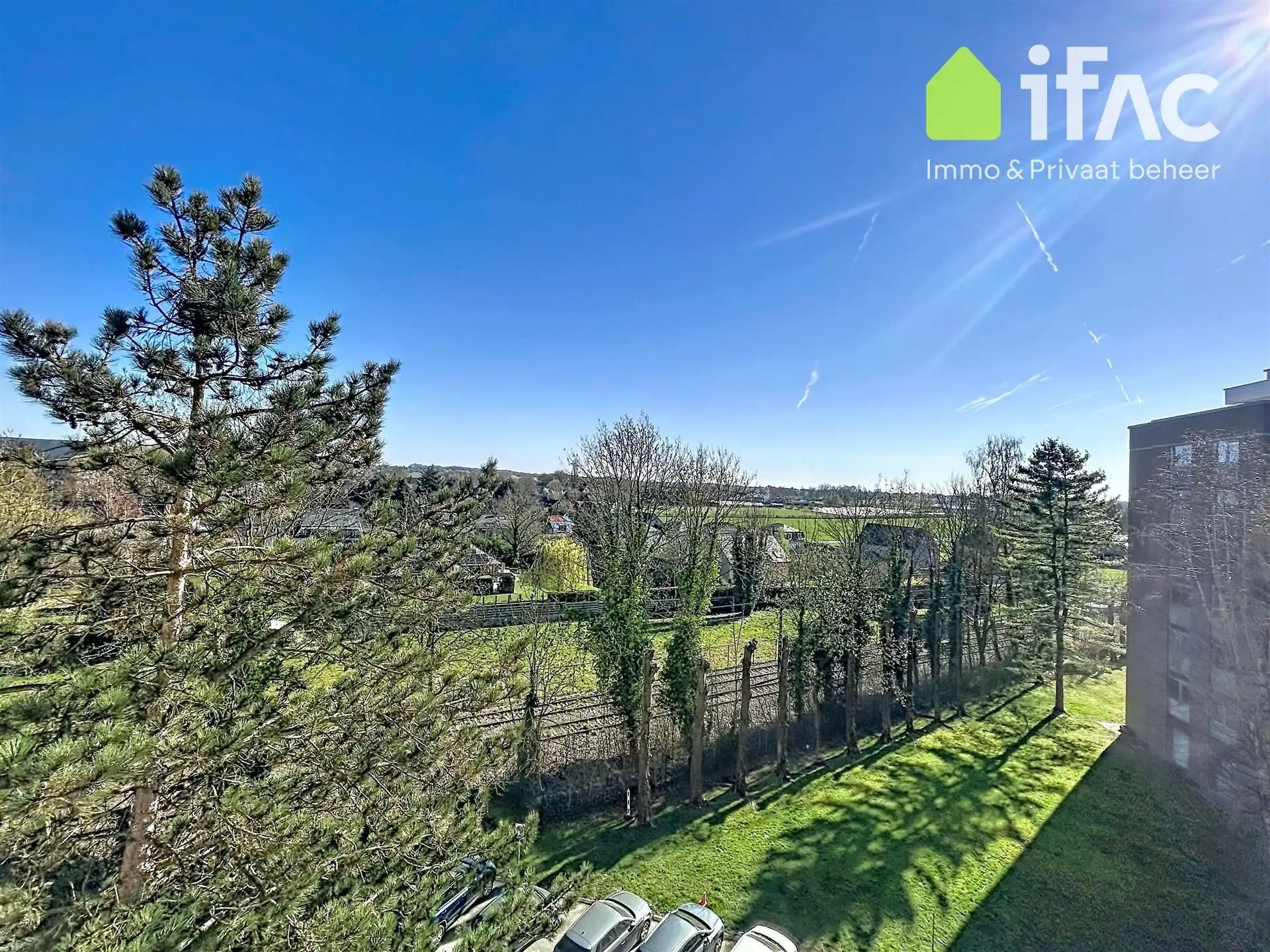 Ruim appartement met 3 slaap-, 2 badkamers en garagebox  foto 10