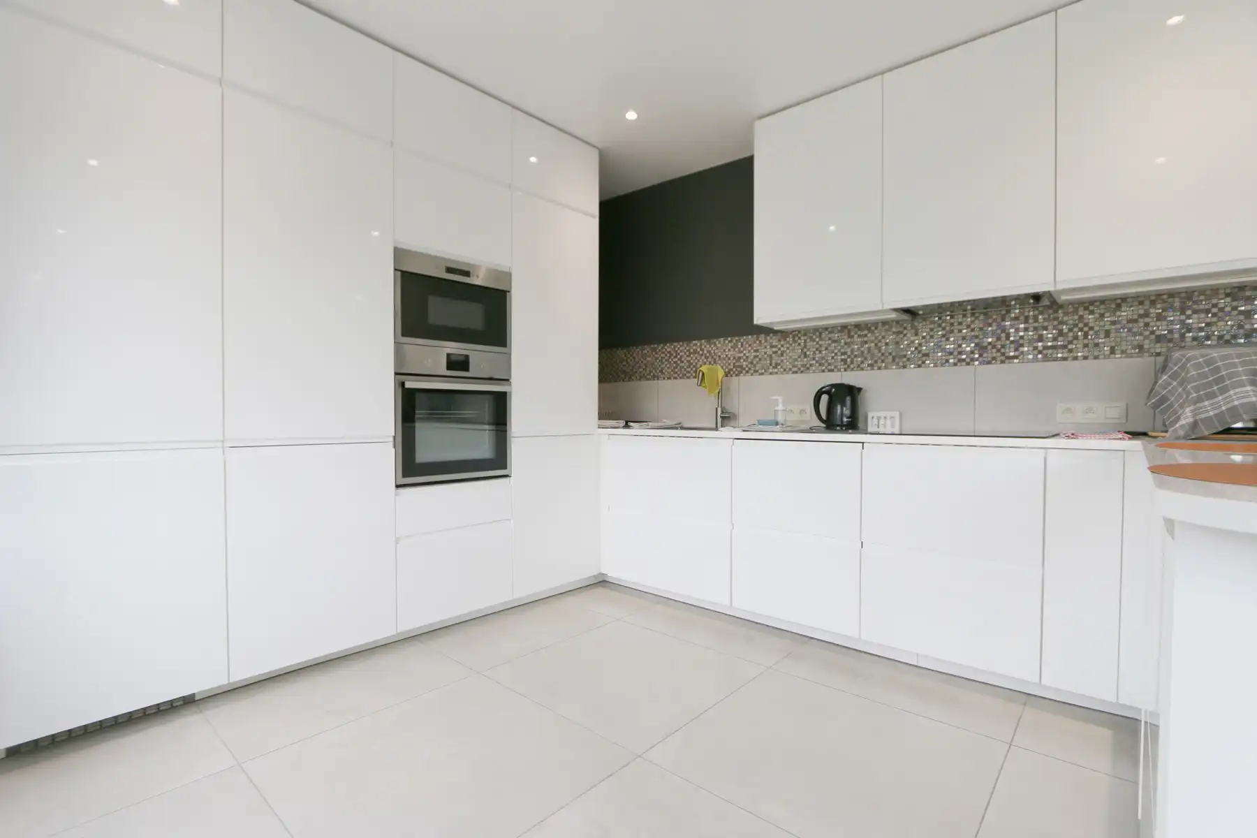 APP - 3 SLK - TUIN - TERRAS - GARAGE foto 5