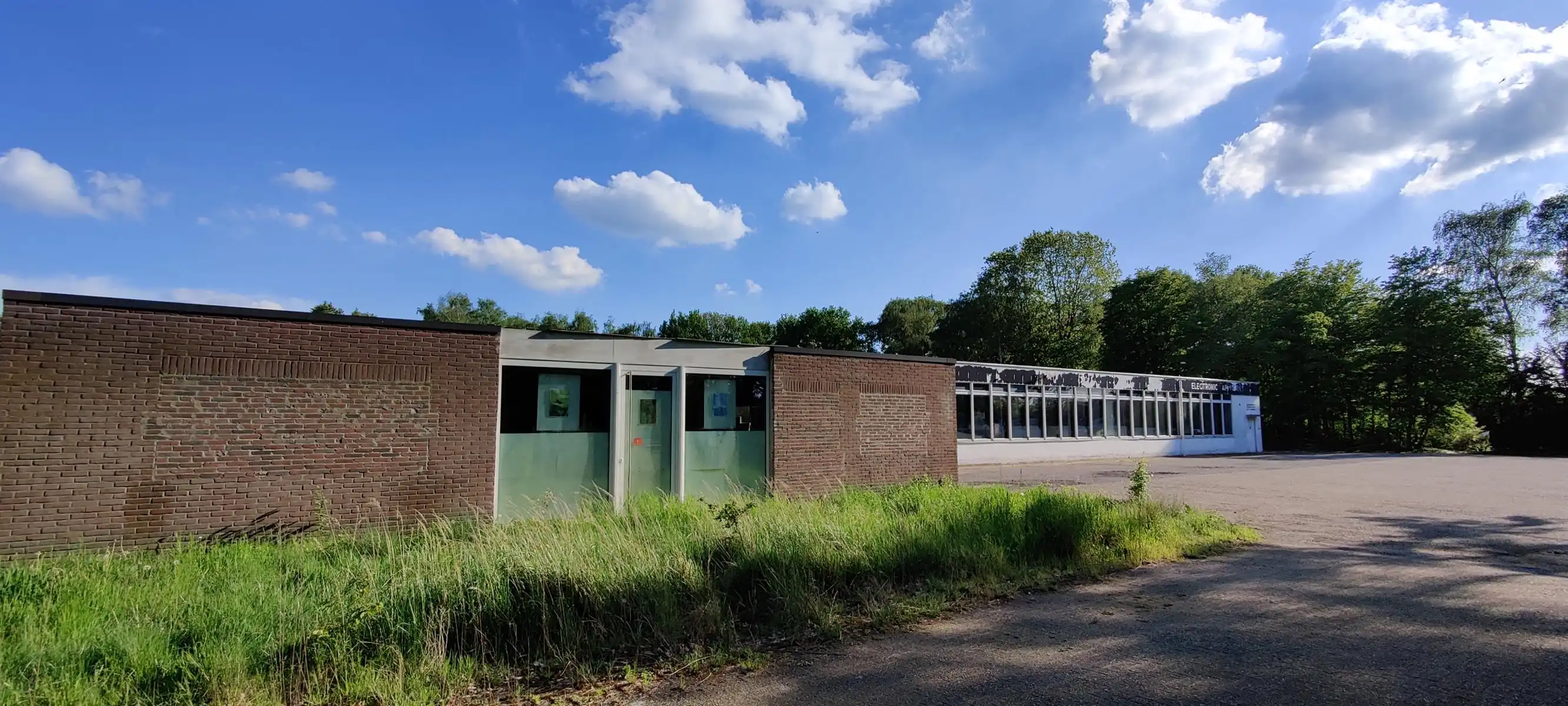 Industriegrond circa 25500 m² met bedrijfsgebouw en loods foto 19
