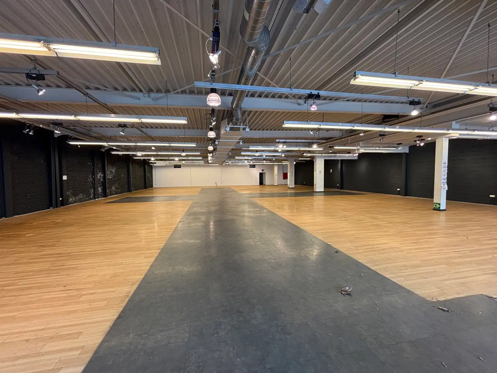 Commerciële ruimte te huur – Rooseveltcenter Vilvoorde foto 2