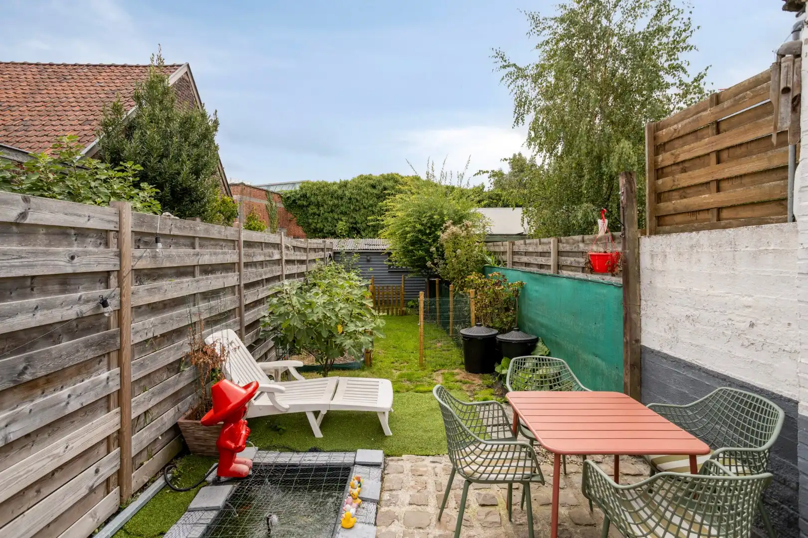 Instapklare starterswoning met 3 slaapkamers en tuin! foto 13