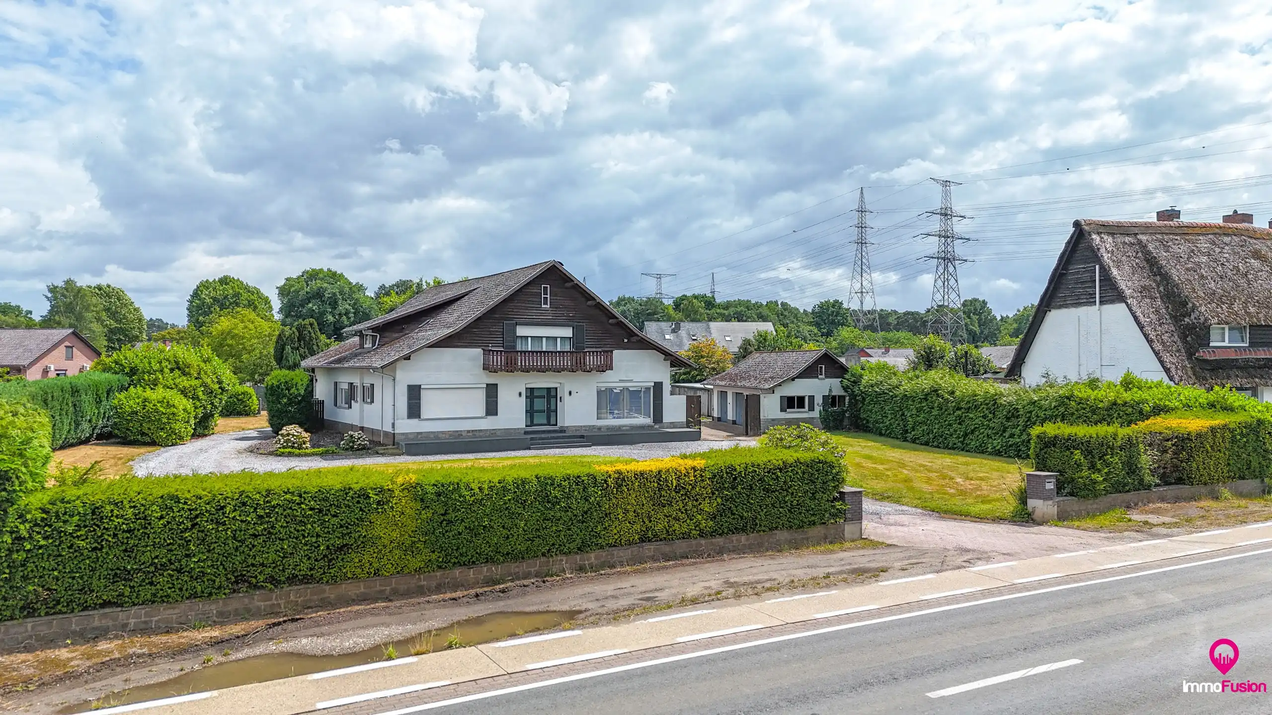 Instapklare, ruime woning met 6 slpks en enorme tuin op 26a! foto 44