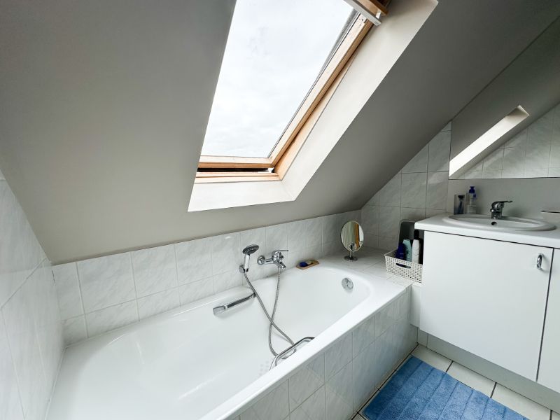 Roeselare : mooi verzorgd dakappartement met 2 slps en een ruimt zonneterras van +/- 20 m². foto 11