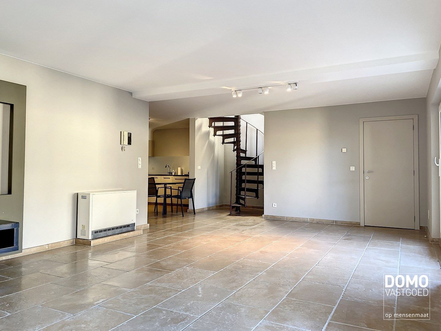 Mooi Duplex Appartement met gemeenschappelijke tuin te Schulen foto 3