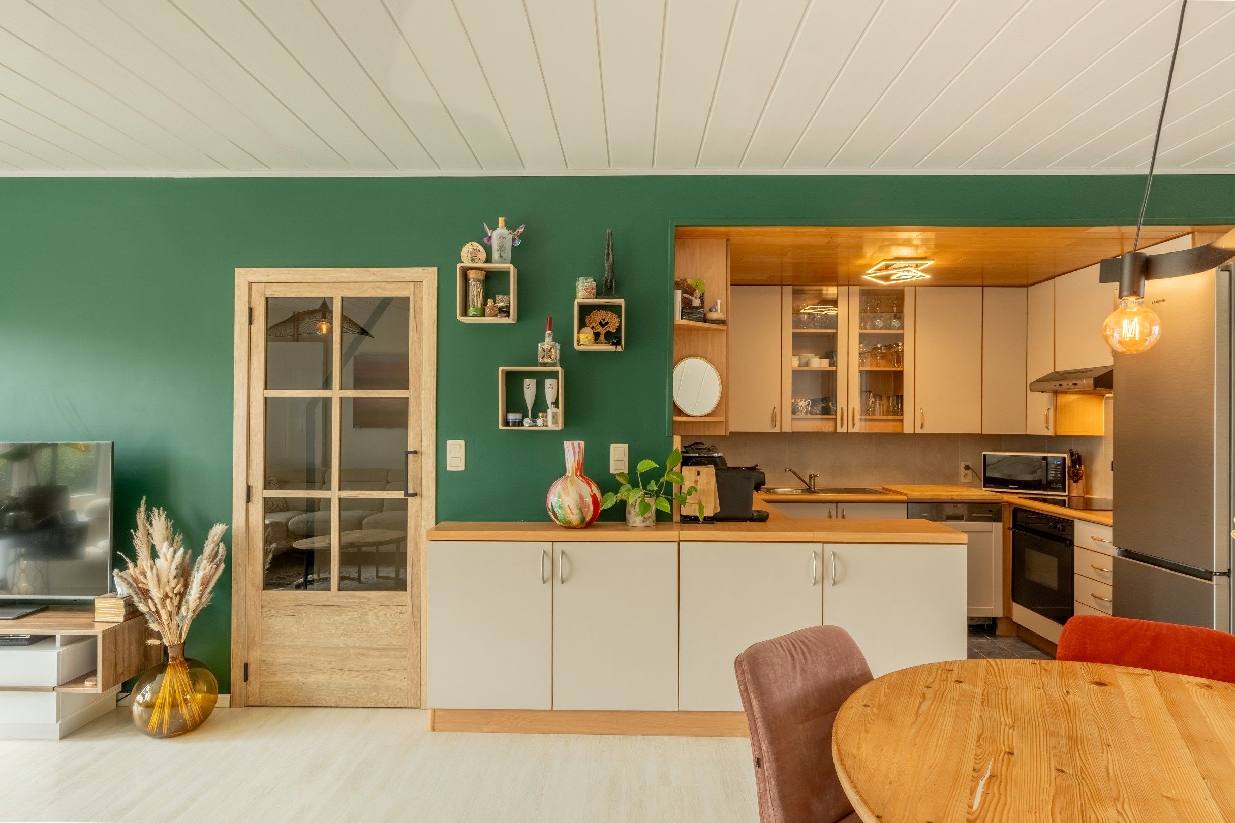 Groot appartement met 3 kamers aan de Brugse stadsrand foto 8