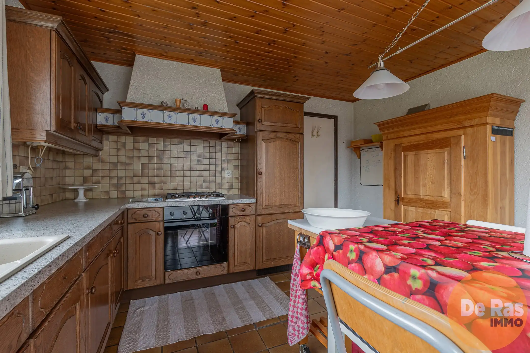 WICHELEN - Leuke halfopen bebouwing in een rustige buurt foto 13