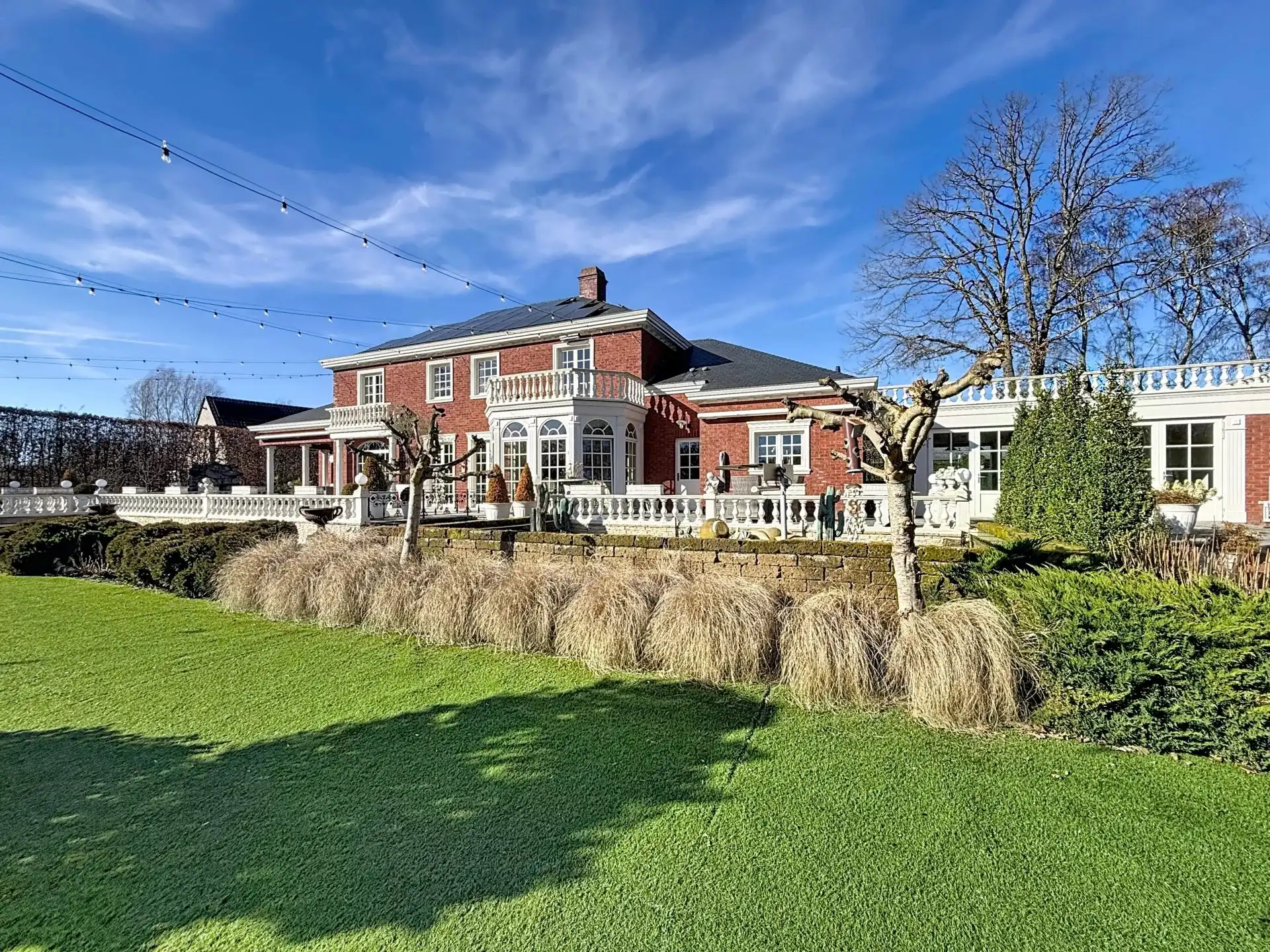 Prachtige luxueuze villa in Amerikaanse stijl met 4 slaapkamers en 2 badkamers. foto 44