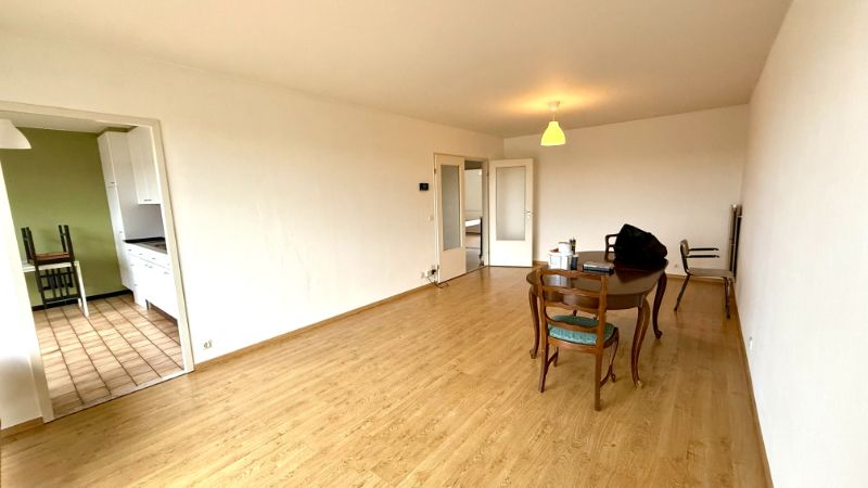 Ruim, centraal gelegen appartement met 2 slaapkamers en terras foto 5