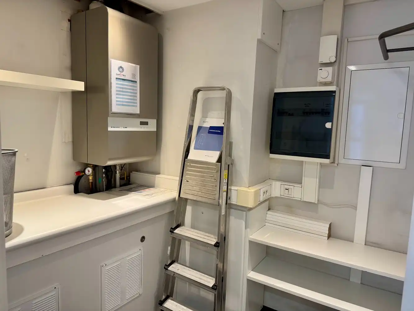 Binnen de grote ring, comfortabel appartement met autostandplaats en ruime kelder. foto 12