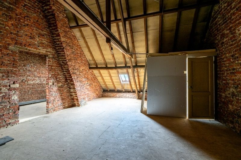 Ruime en veelzijdige rijwoning met garage achteraan en aparte ingang foto 16