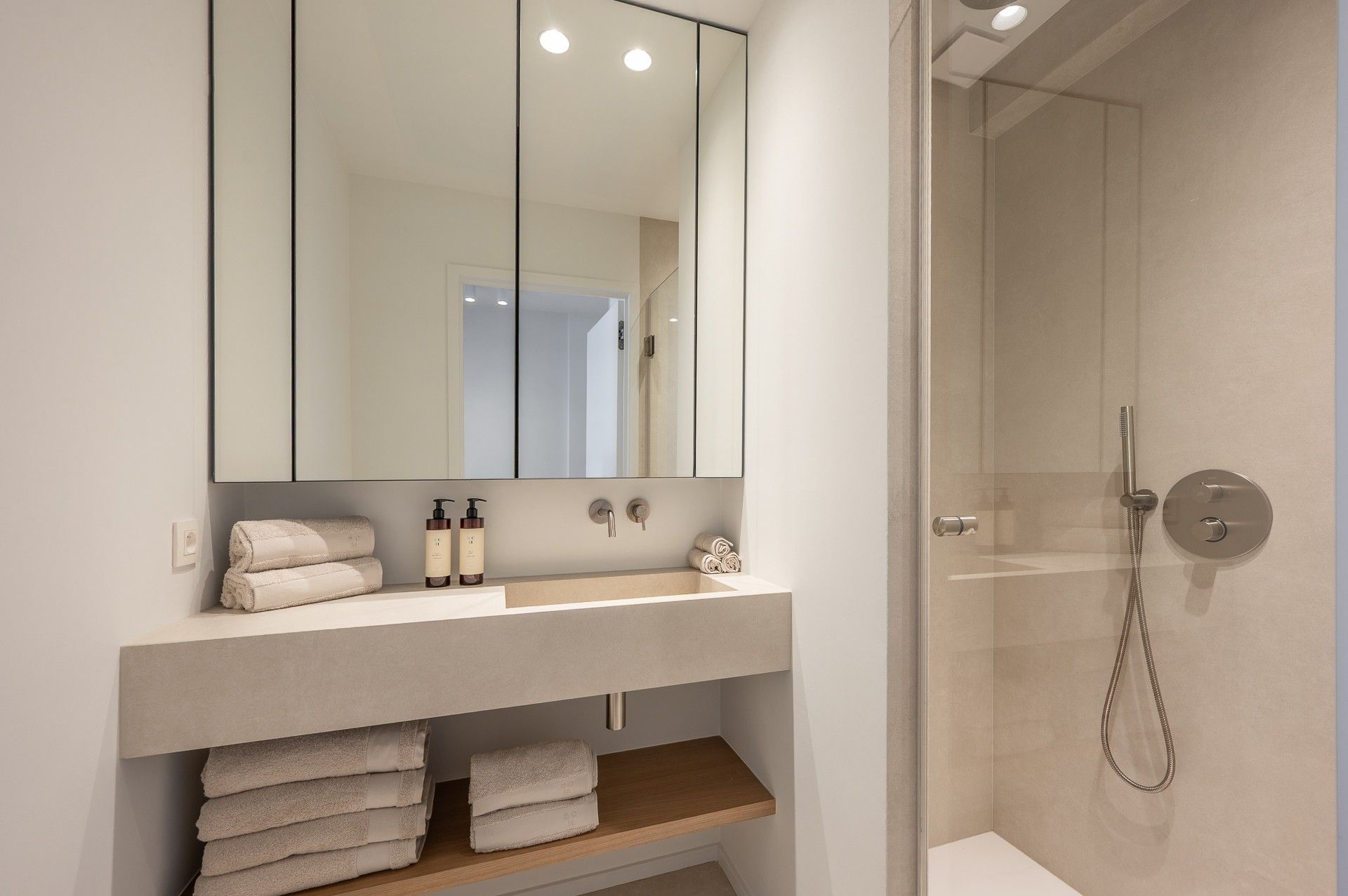 Verfijnde renovatie met 3 slaapkamers in hartje Knokke foto 19