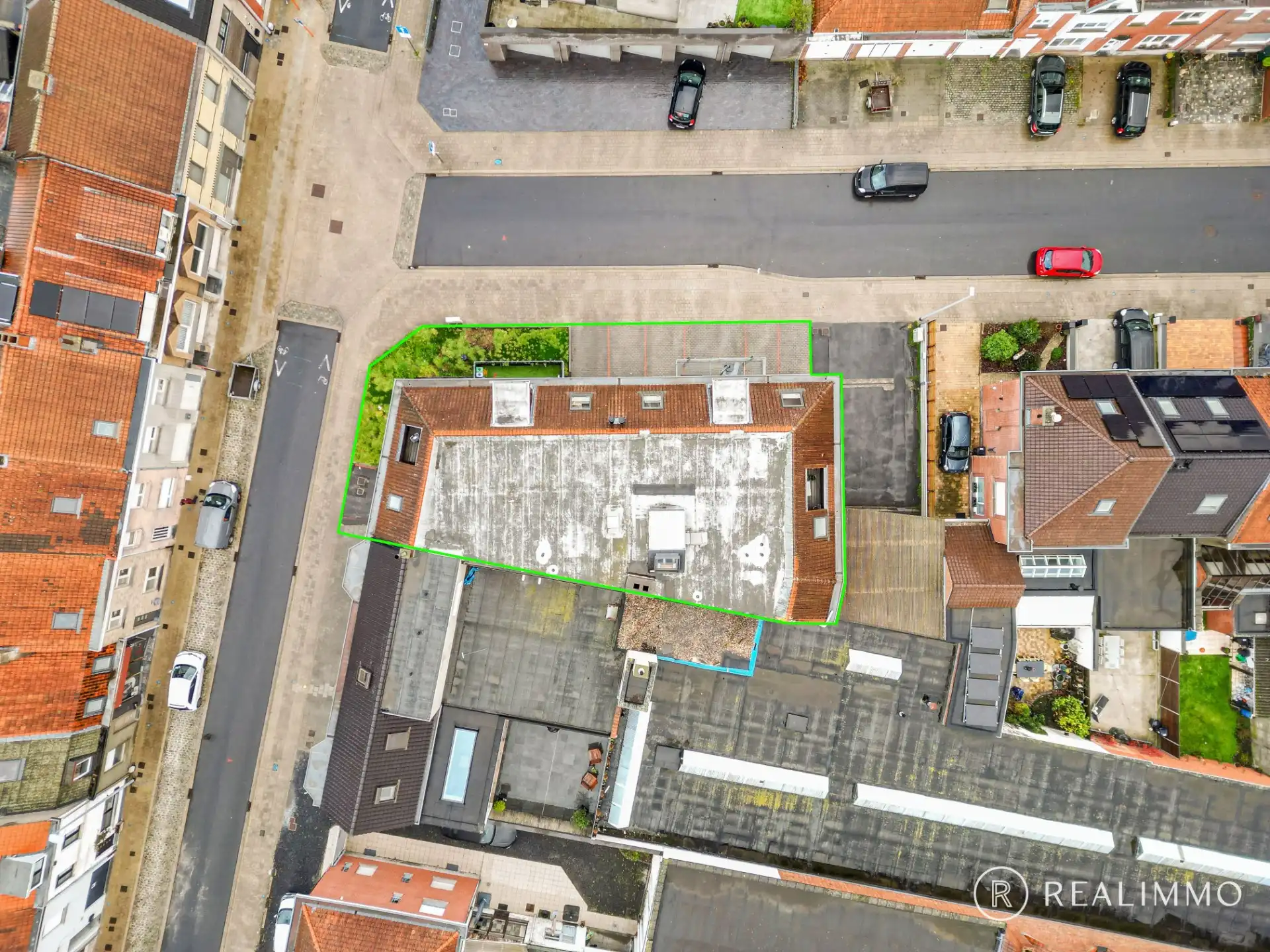 Kleinschalige residentie met 5 appartementen in Harelbeke foto 2