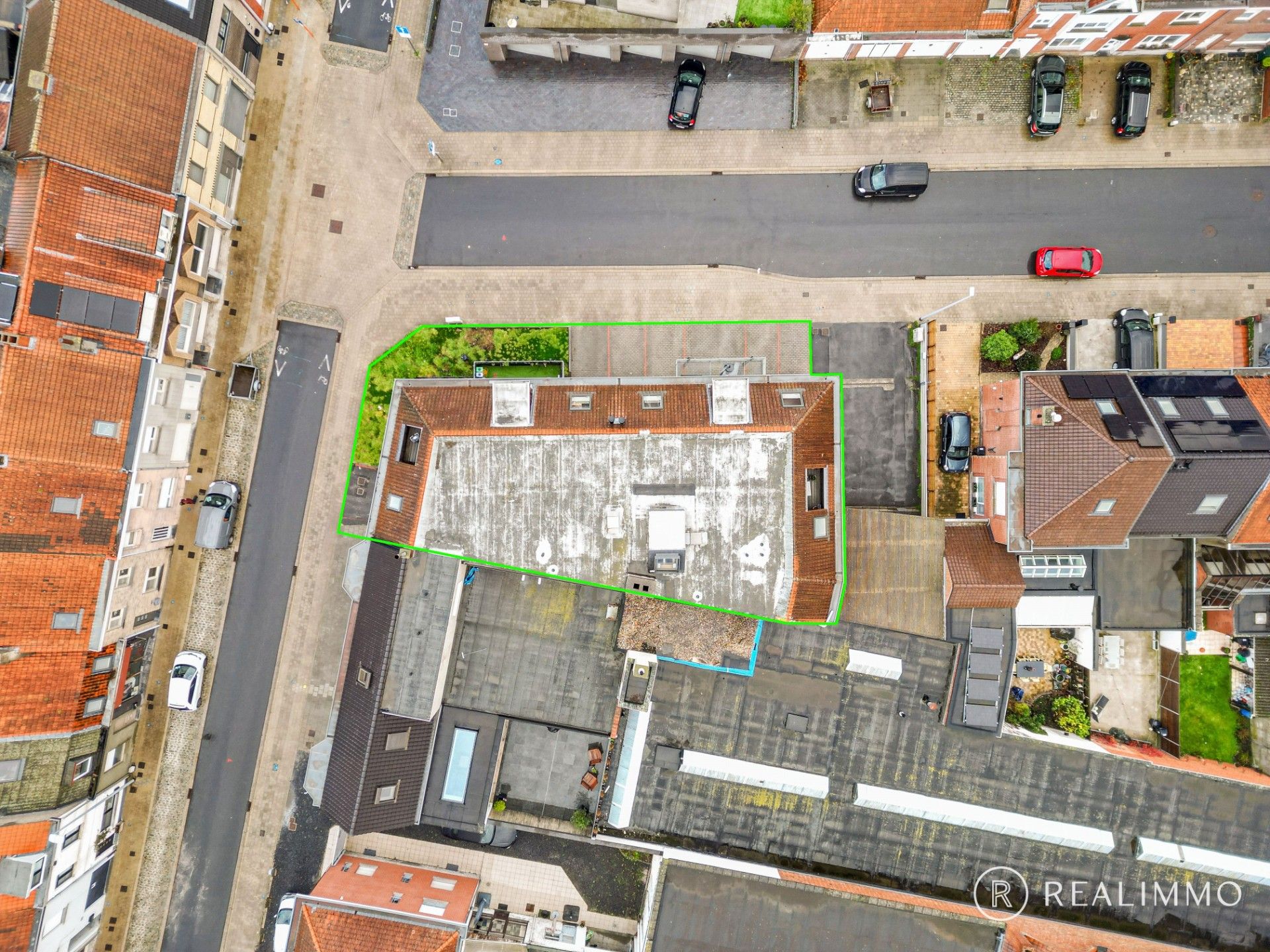 Kleinschalige residentie met 5 appartementen in Harelbeke foto 2