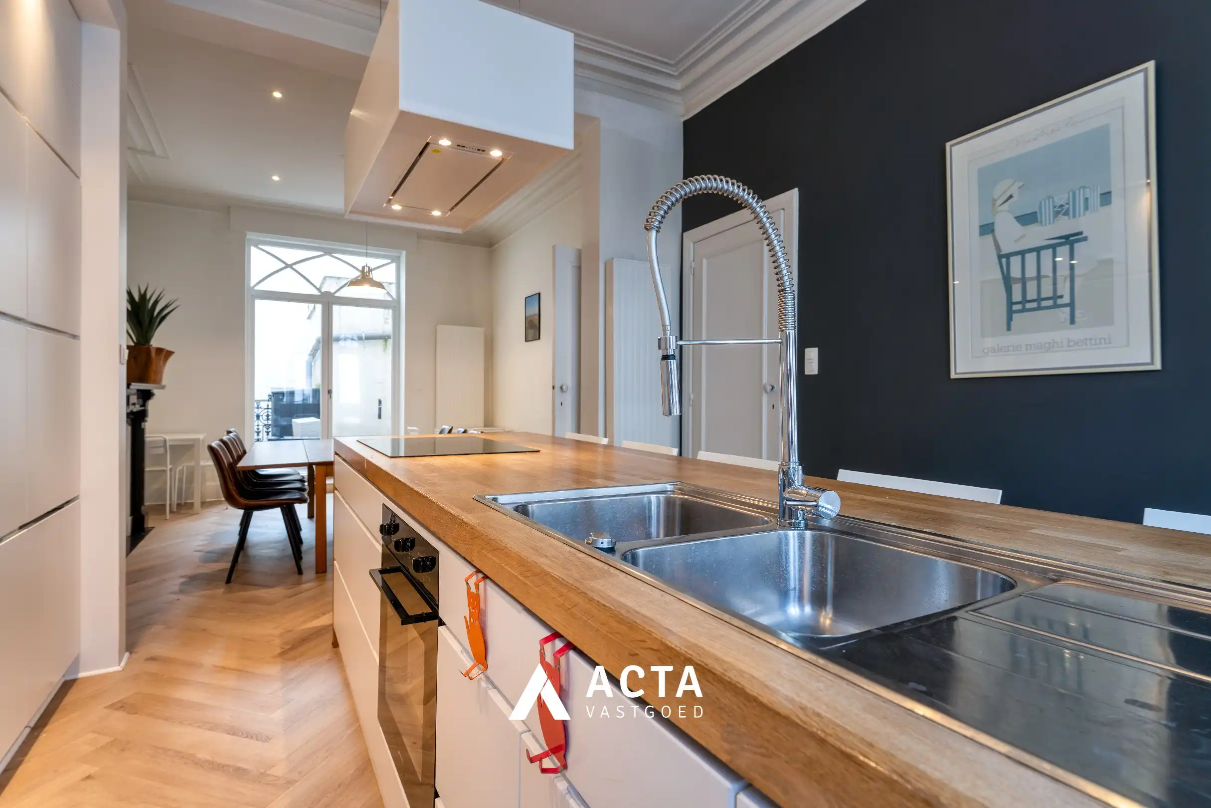 Gerenoveerd herenhuis in het centrum van Oostende foto 5