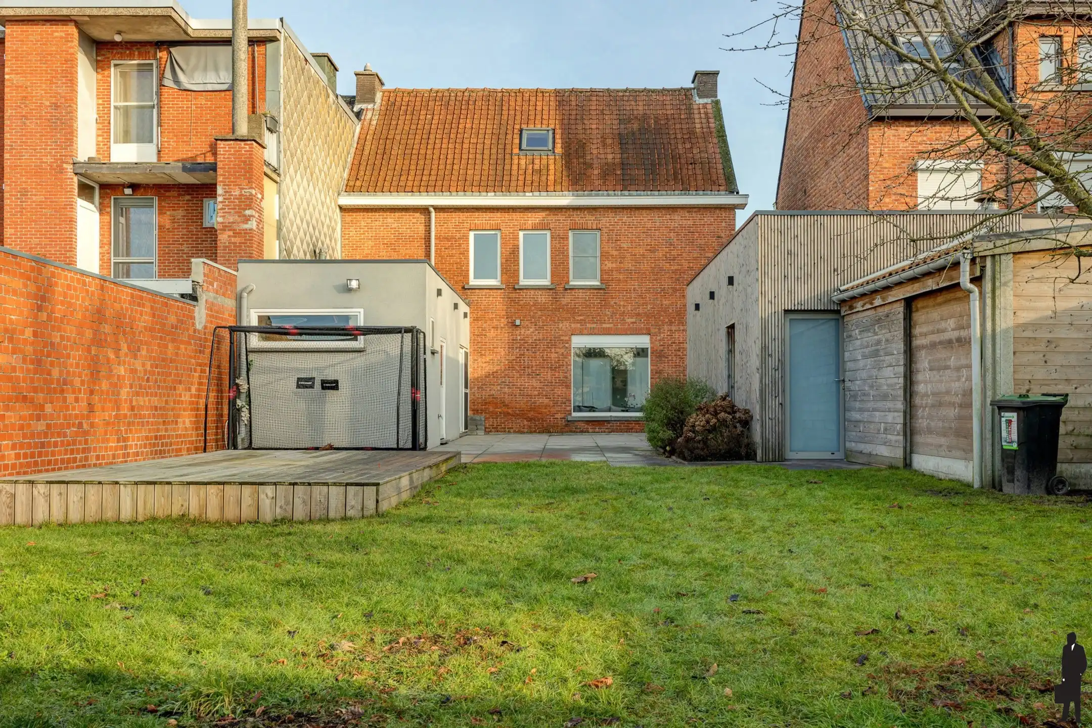 Instapklare, gerenoveerde gezinswoning met ruime tuin foto 22