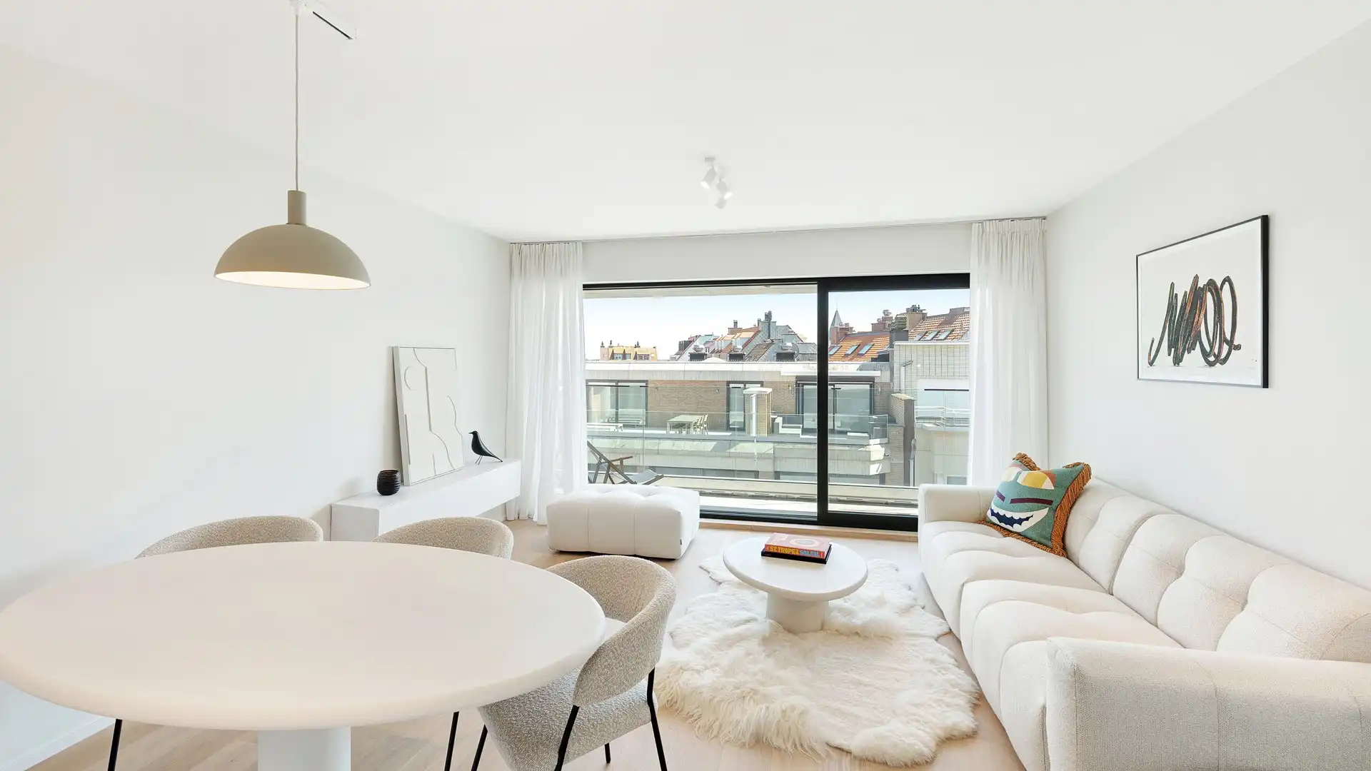 Volledig gerenoveerd appartement met zuidgericht terras heel centraal gelegen op de Kustlaan. foto 28