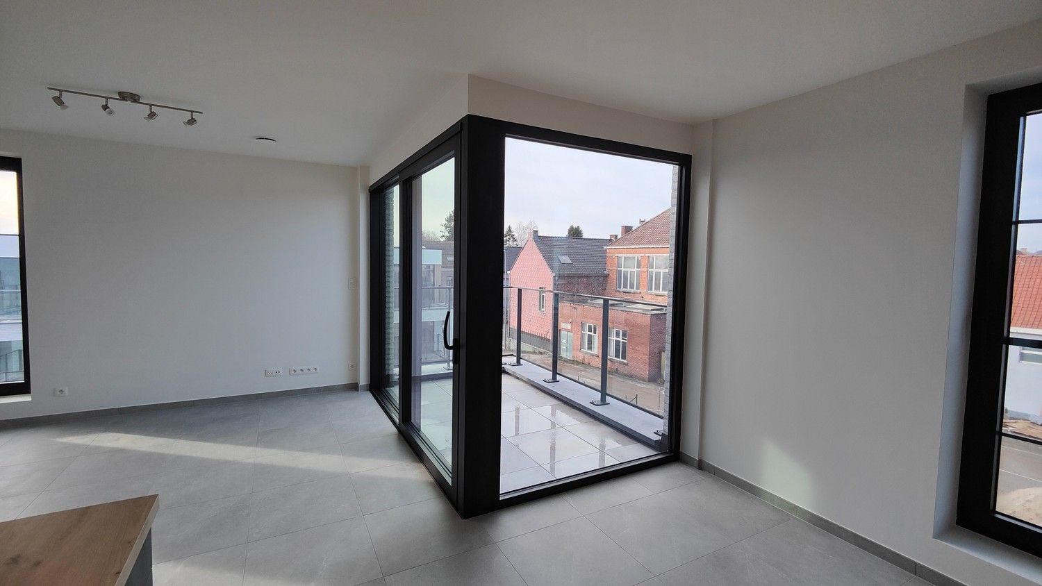 Recent appartement met 2 slpks en terras + garage foto 9