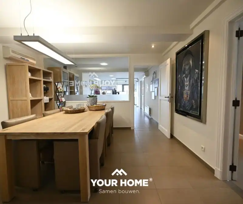 Te koop: Handelsruimte met 2 appartementen in Beveren-Leie (Waregem). foto 3