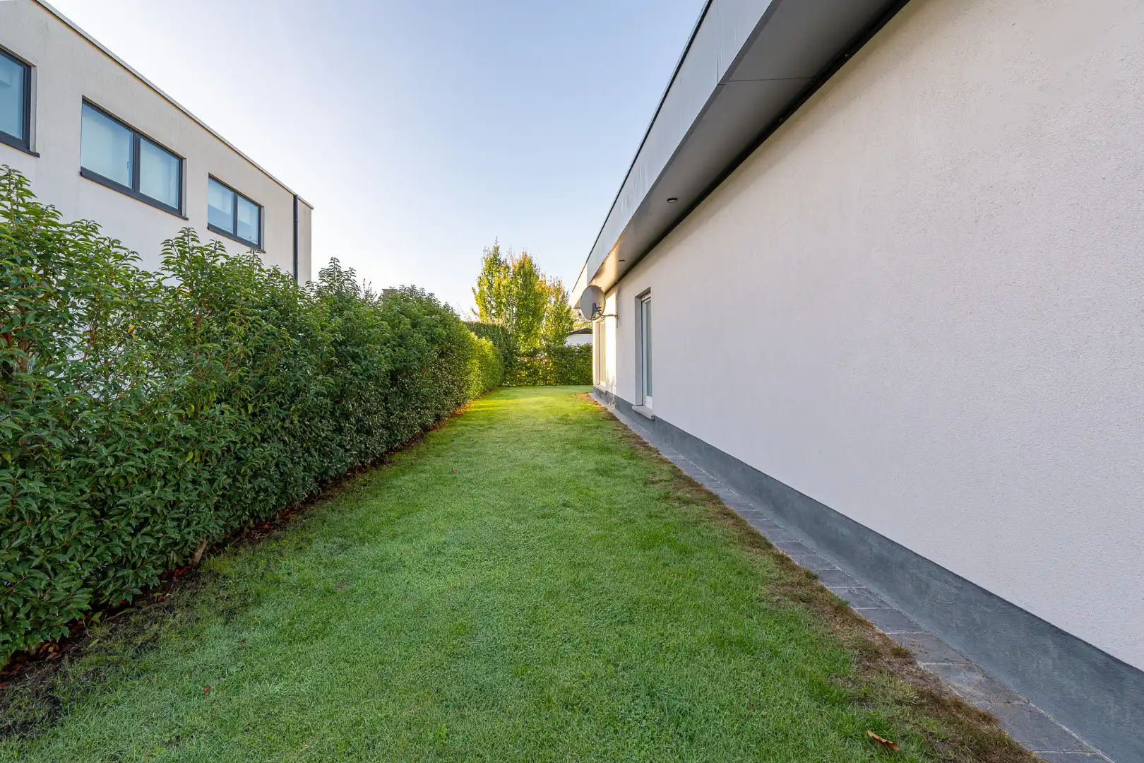 Gelijkvloerse villa met grote garage/opslagruimte in Marke foto 18