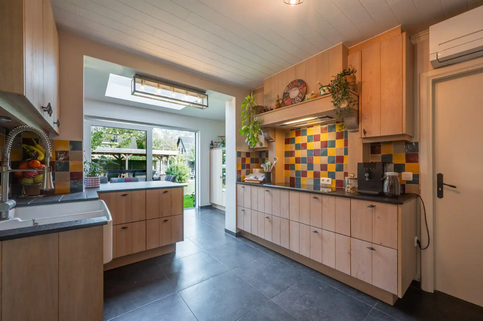 Instapklare gezinswoning met gezellige tuin op leuke ligging! foto 6