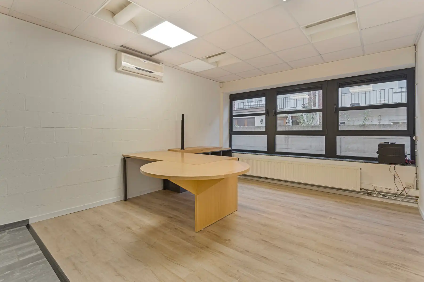 Aparte functionele kantoor- en praktijkruimtes te huur. foto 3