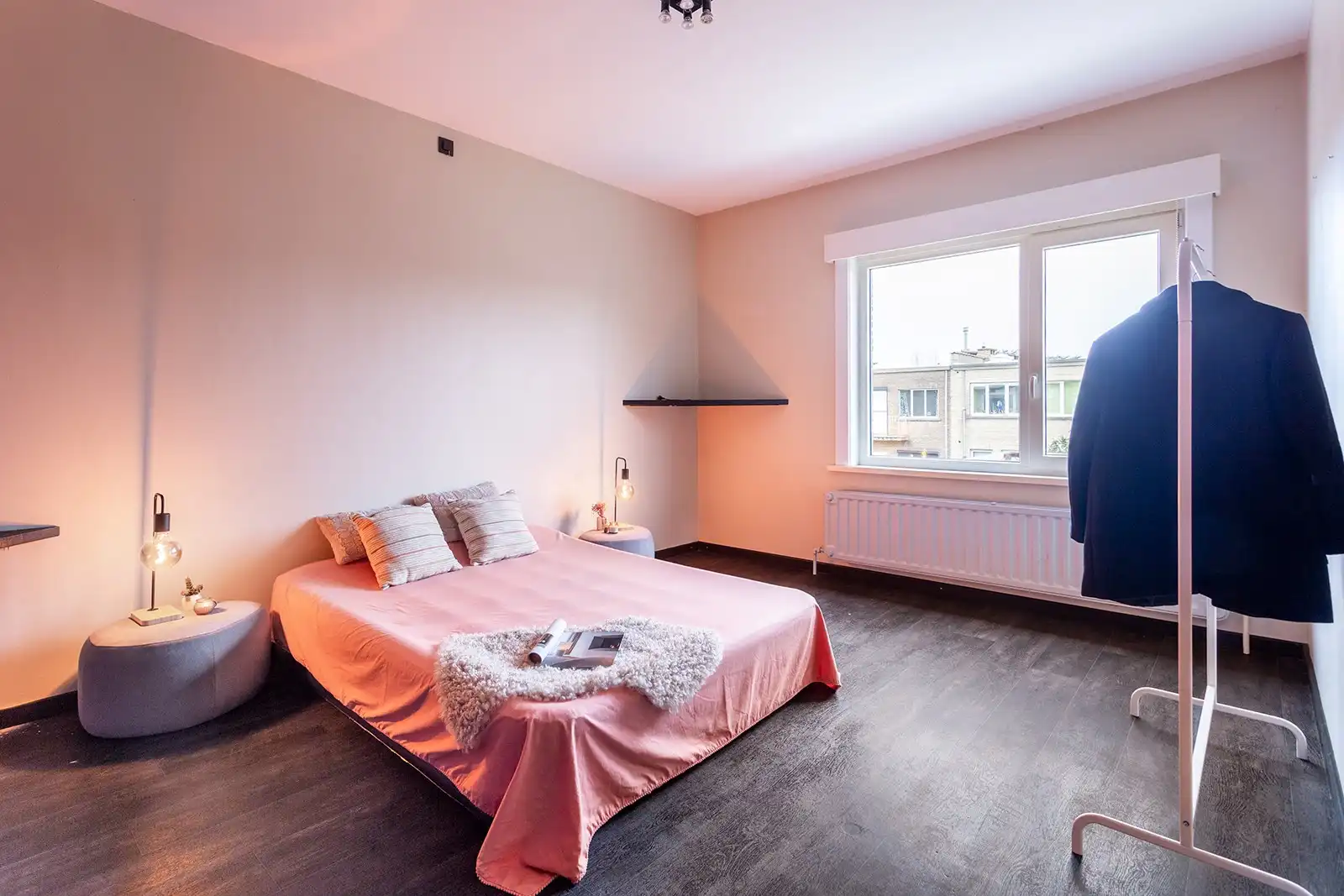 Lichtrijk 2-slaapkamerappartement in kleinschalig gebouw op Linkeroever foto 12