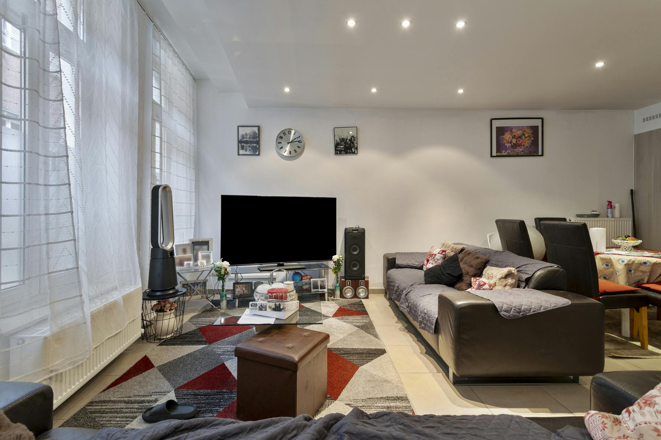 Gelijkvloers appartement te koop in het centrum van Zottegem foto 2