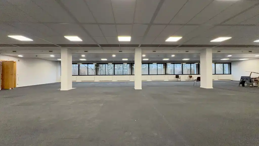 Kantoren met Scheldezicht te huur in The Office 03 te Gent foto 4