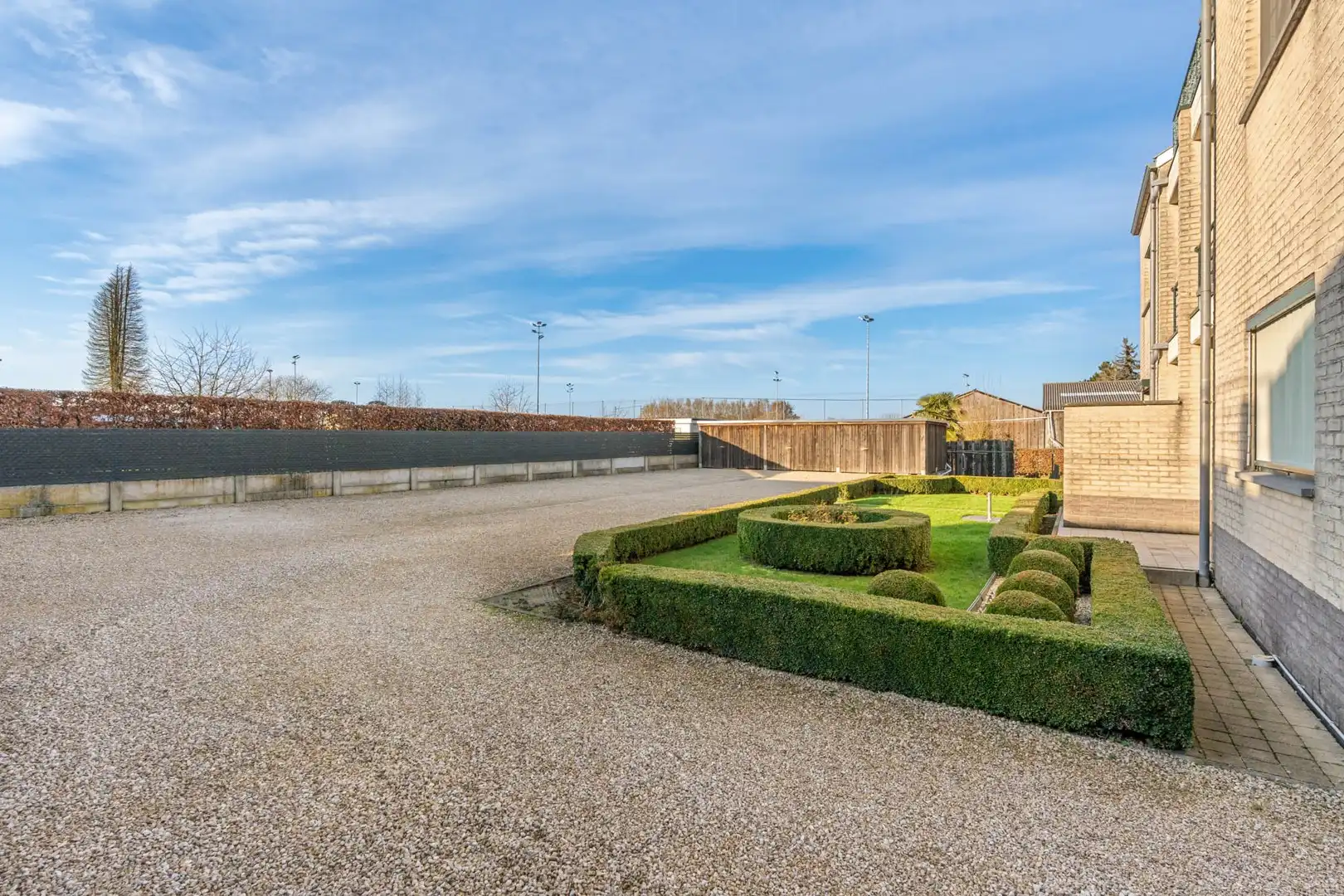 Lichtrijk 2-slaapkamerappartement met 2 terrassen + autostaanplaats in Zepperen (Sint-Truiden). foto 15