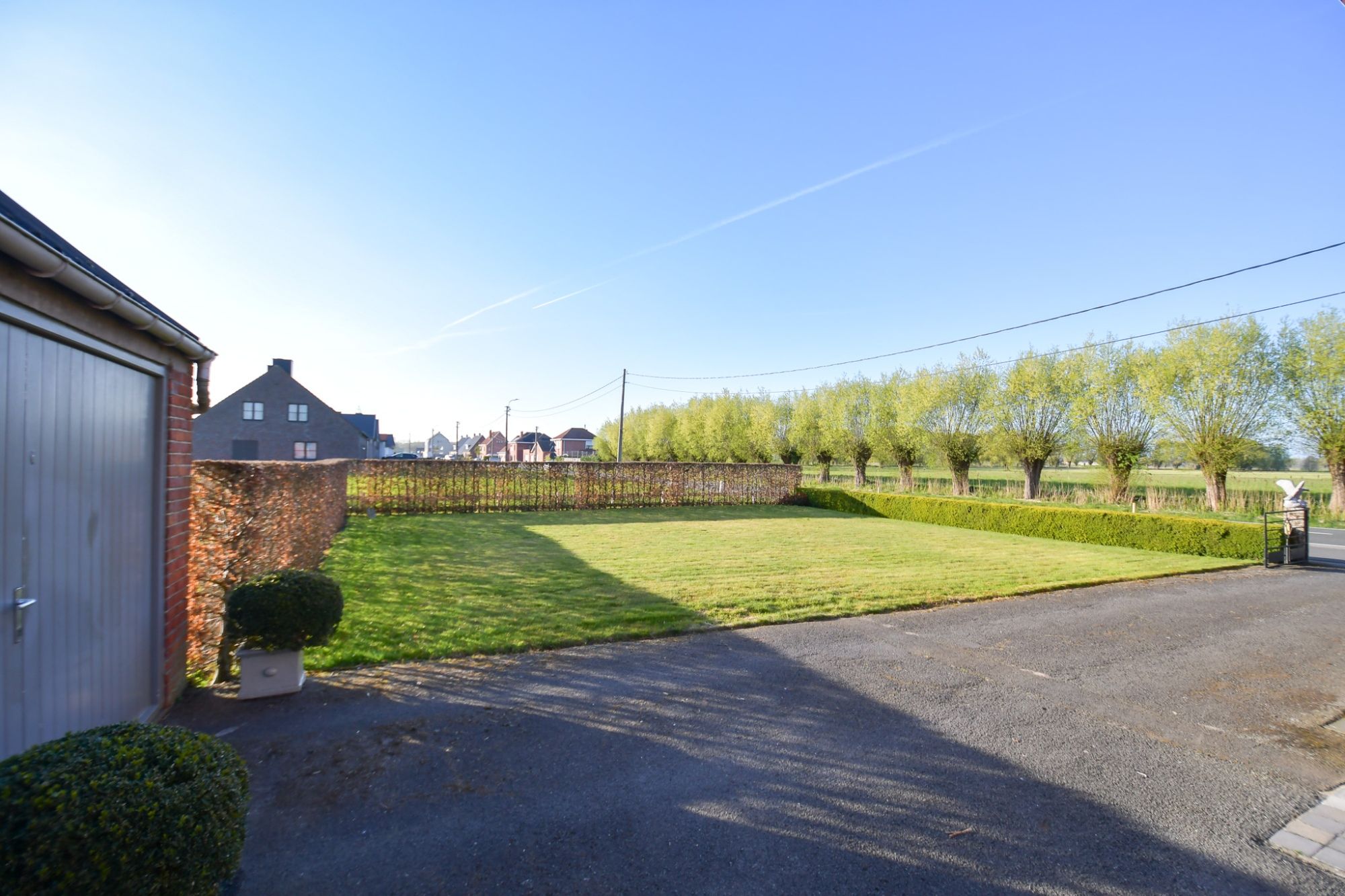 LANDELIJK GELEGEN WONING met LOODS & WEILAND op  3173 m² foto 18