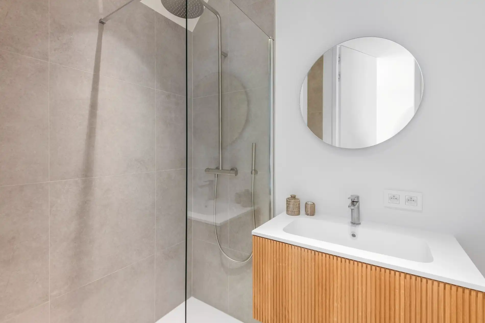 Afgewerkt nieuw duplex dakappartement met zijdelings zeezicht in het centrum van Knokke foto 22