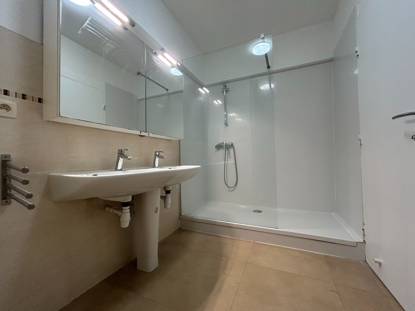 Appartement te huur foto 18