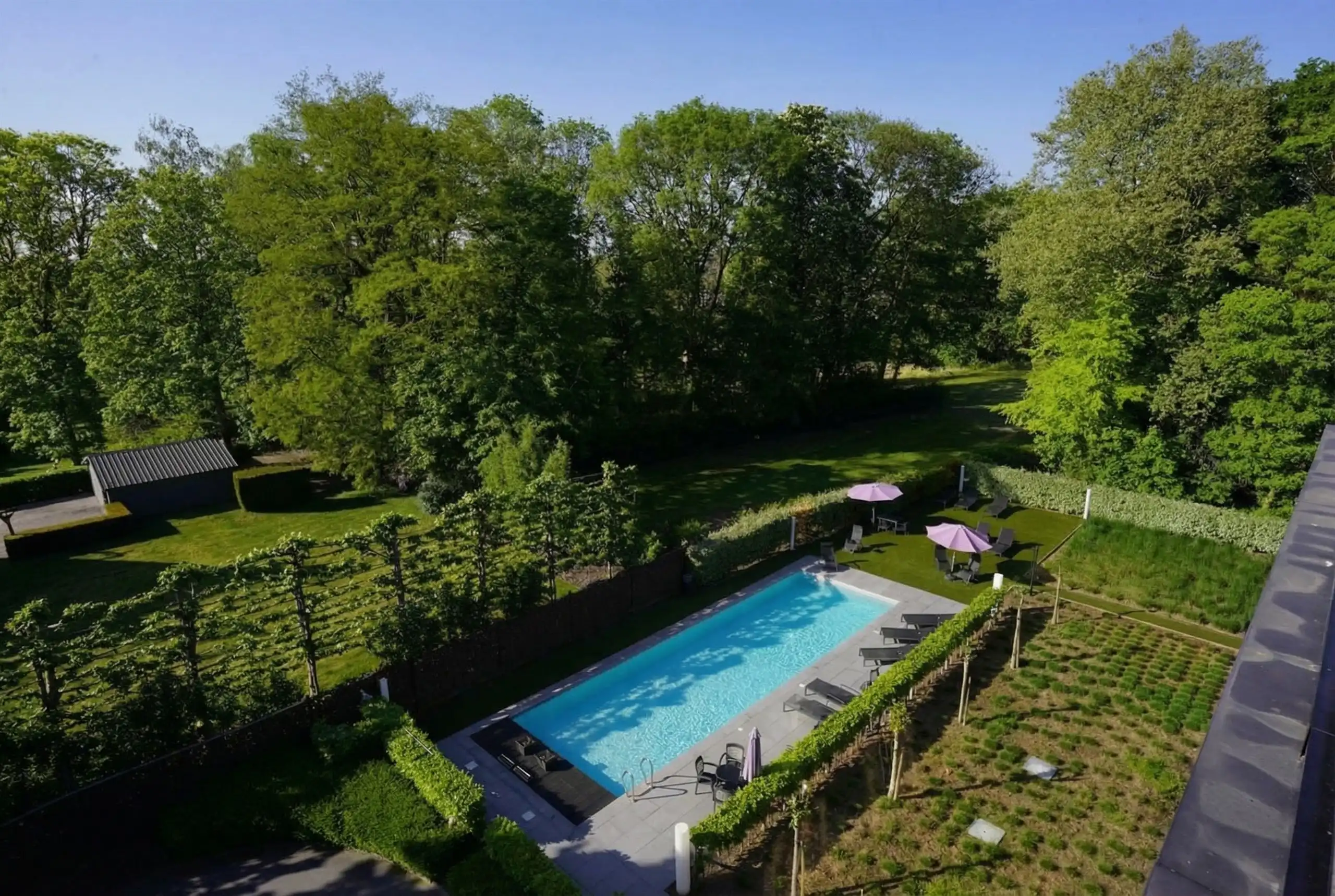 Exclusief Wonen: Luxepenthouse met Zwembadtoegang & 3 Slaapkamers! foto 2