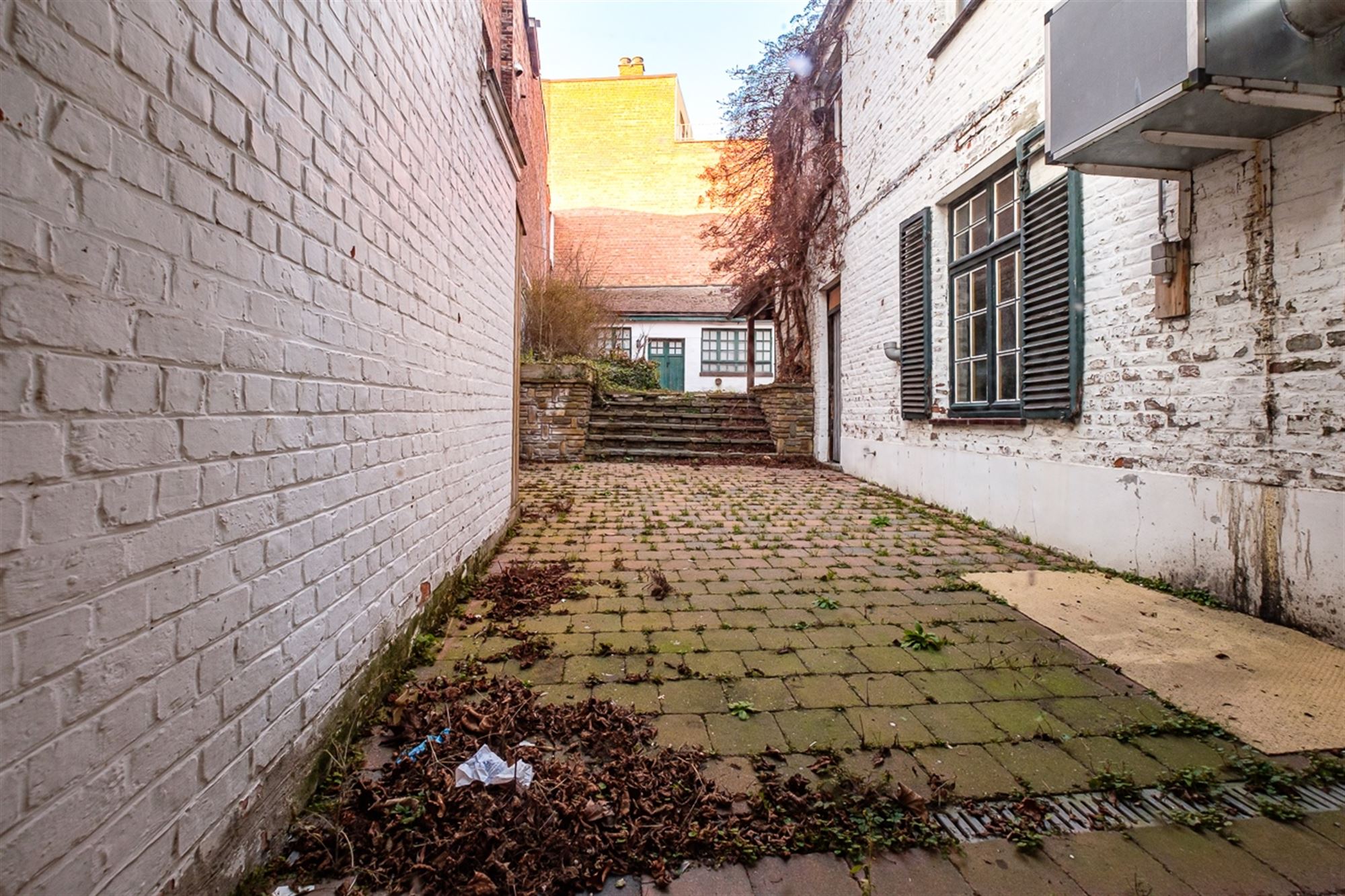 HANDELSRUIMTE MET VEEL POTENTIEEL TE HUUR IN HET CENTRUM VAN SINT-TRUIDEN  foto 10