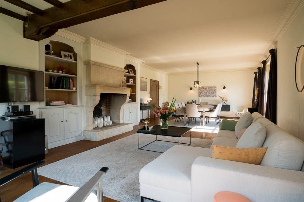 Prachtig landhuis met grote tuin en garage in Sint-Martens-Latem foto 7