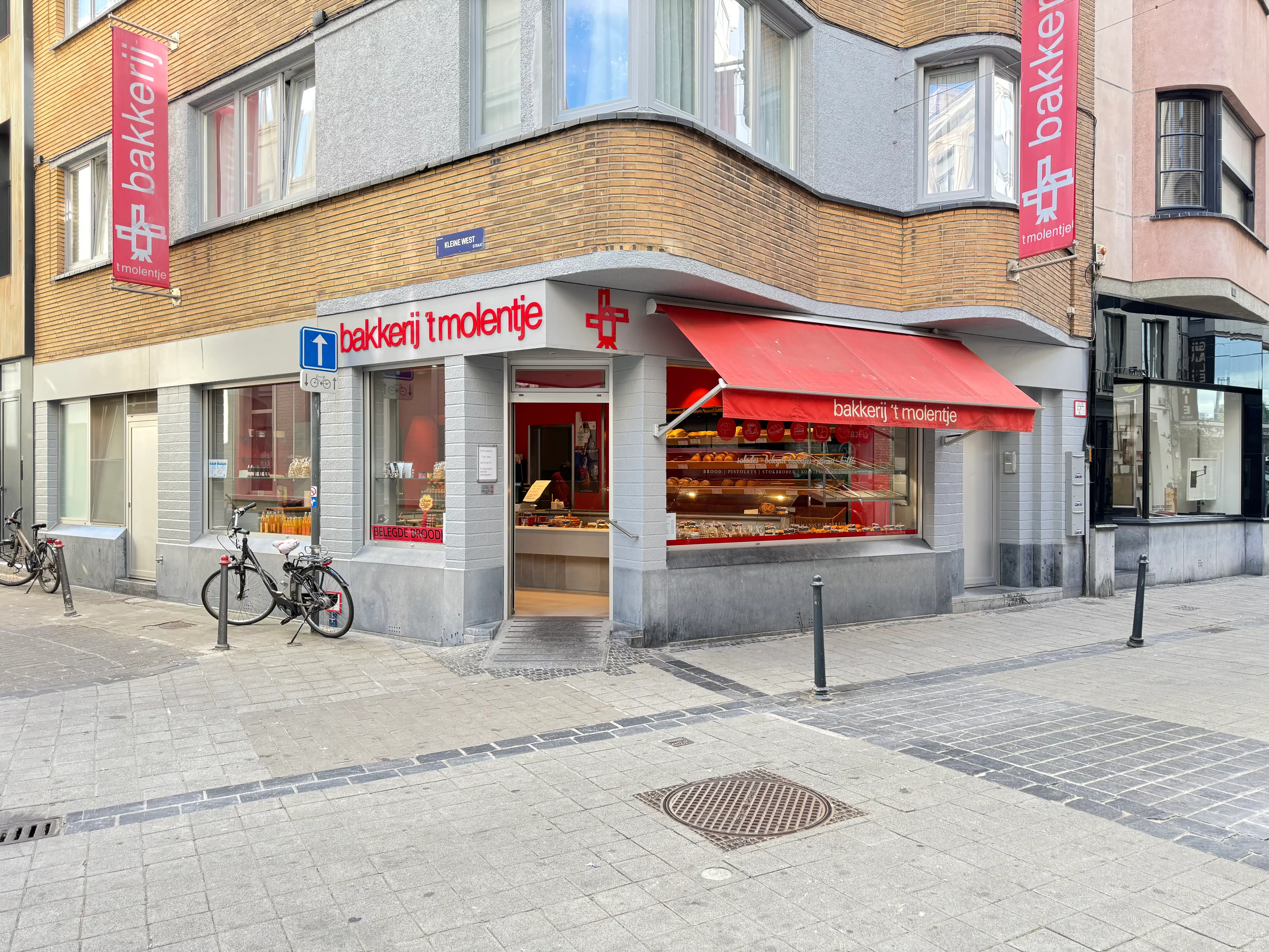 Handeslruimte 68m² foto {{pictureIndex}}