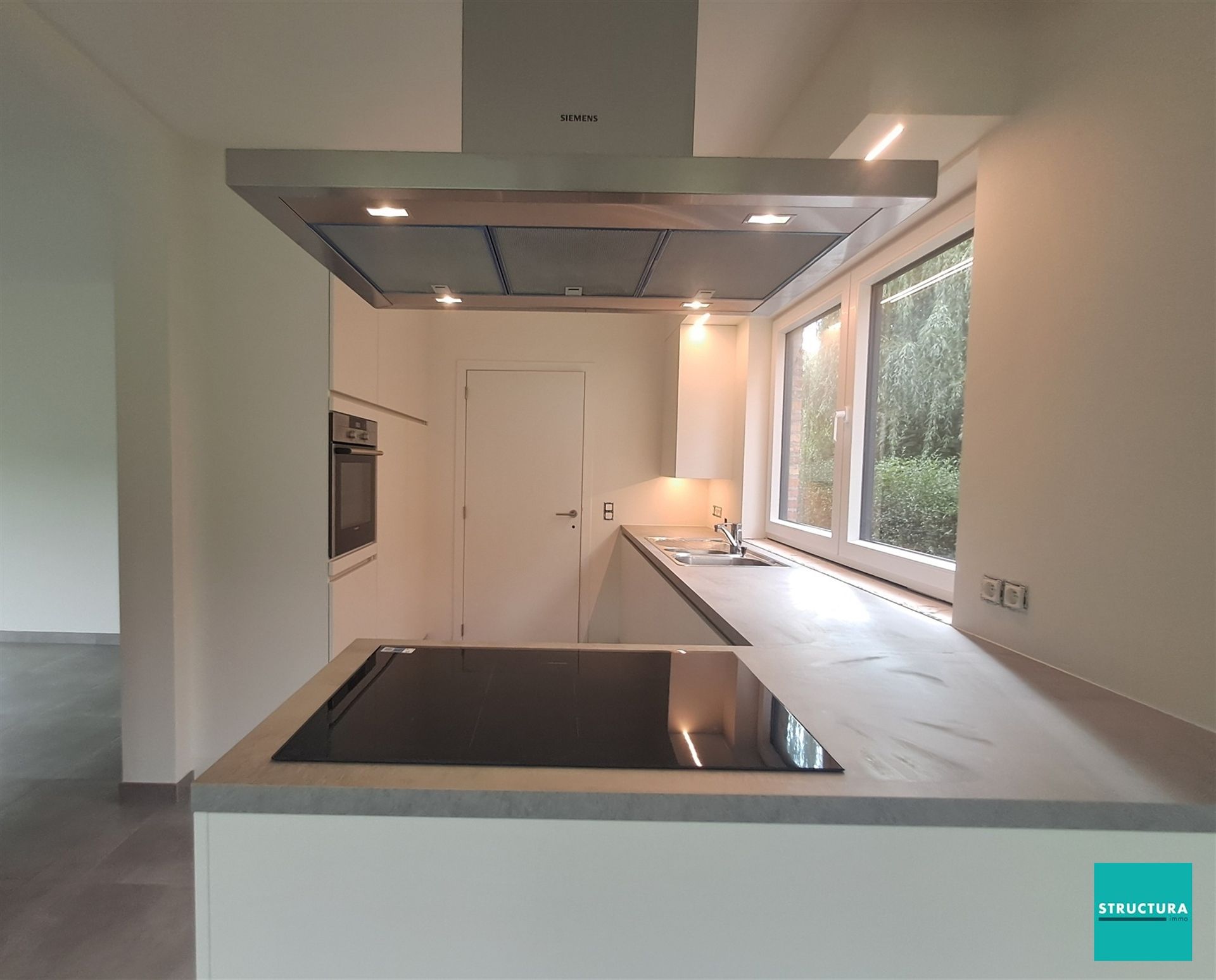 Villa met 4 kamers en mooie, privatieve tuin foto 24