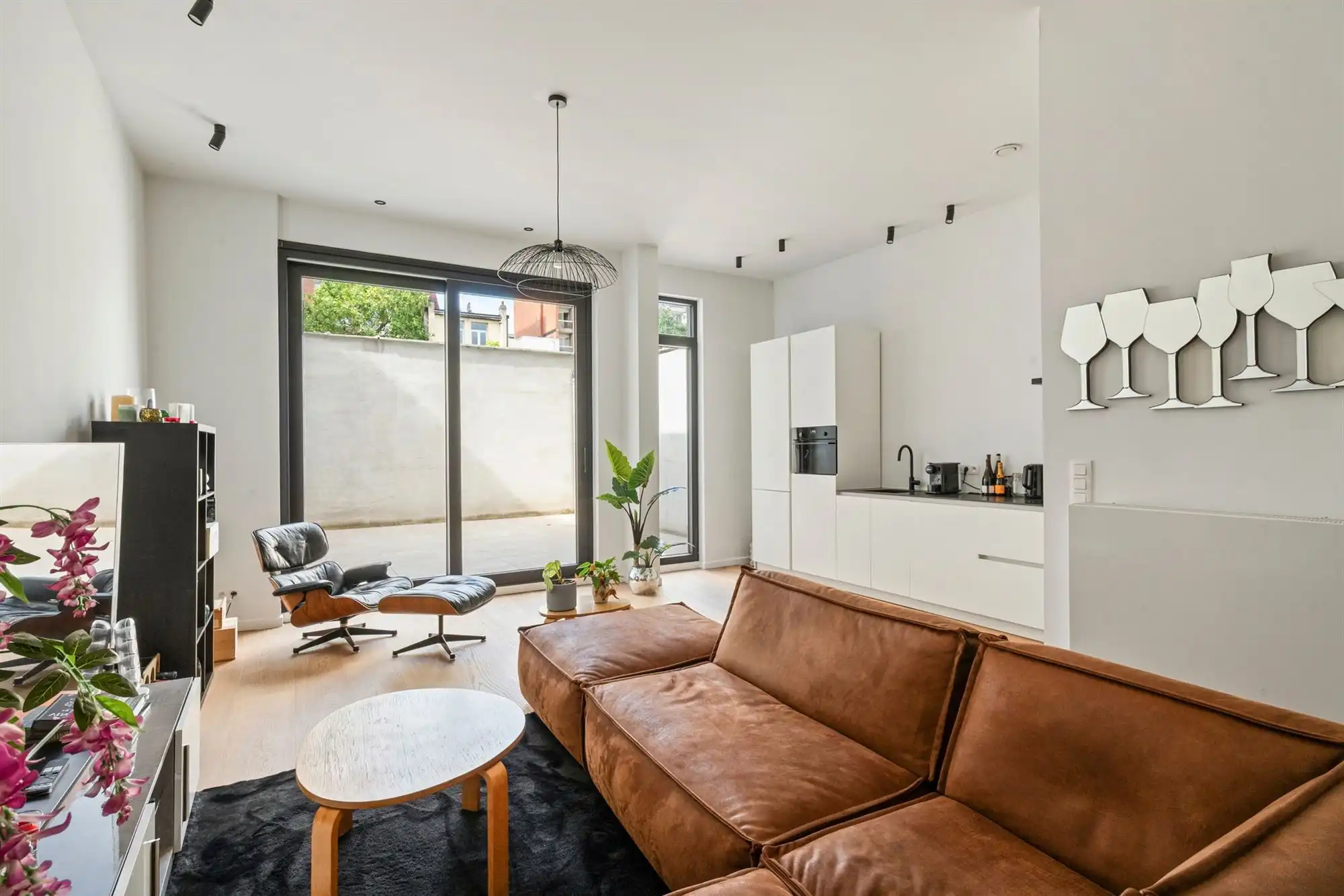 Stads wonen met karakter en een eigen buitenruimte foto 4