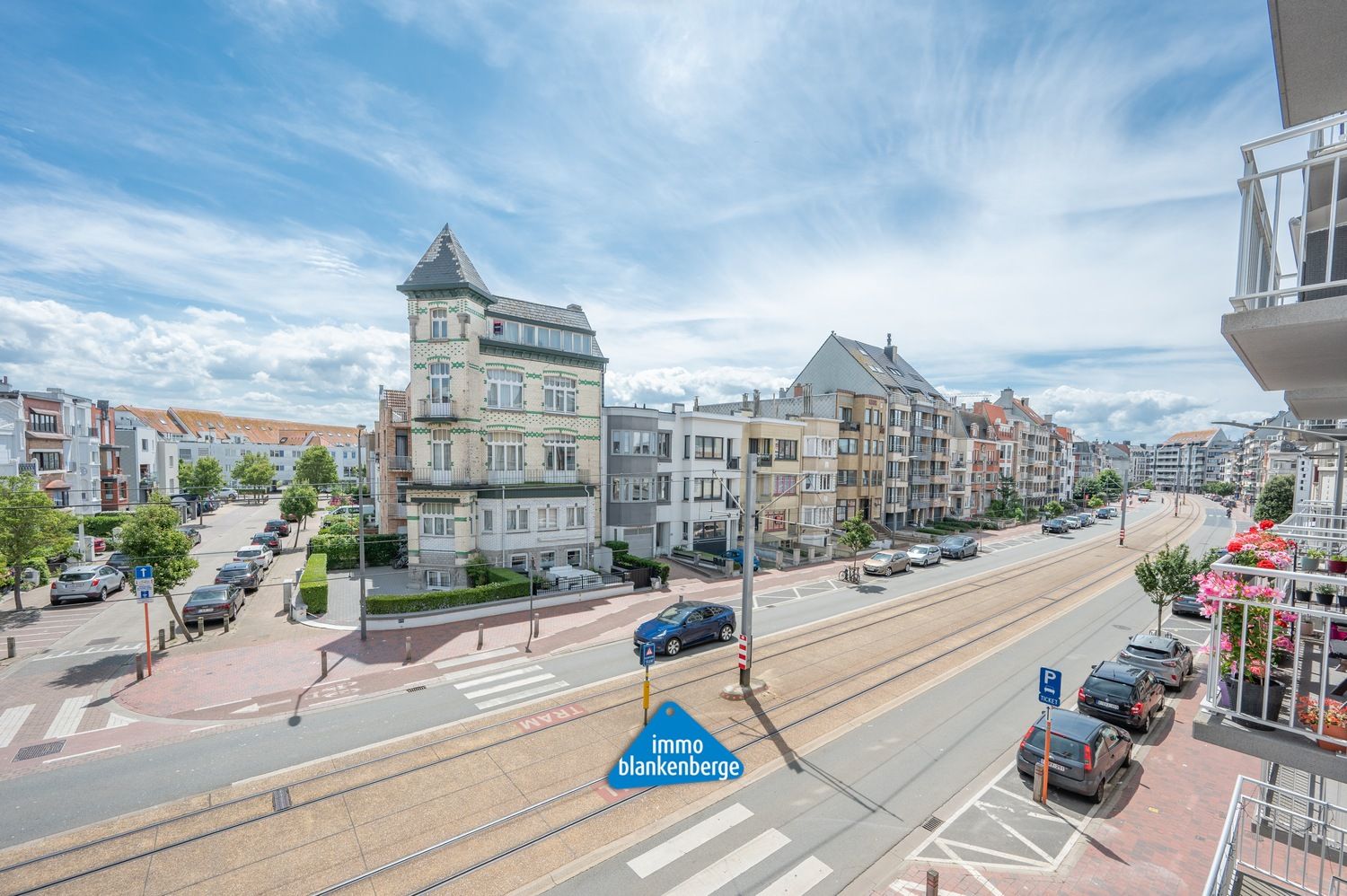 Instapklaar 1-slaapkamerappartement op topligging vlak bij de zeedijk foto 4